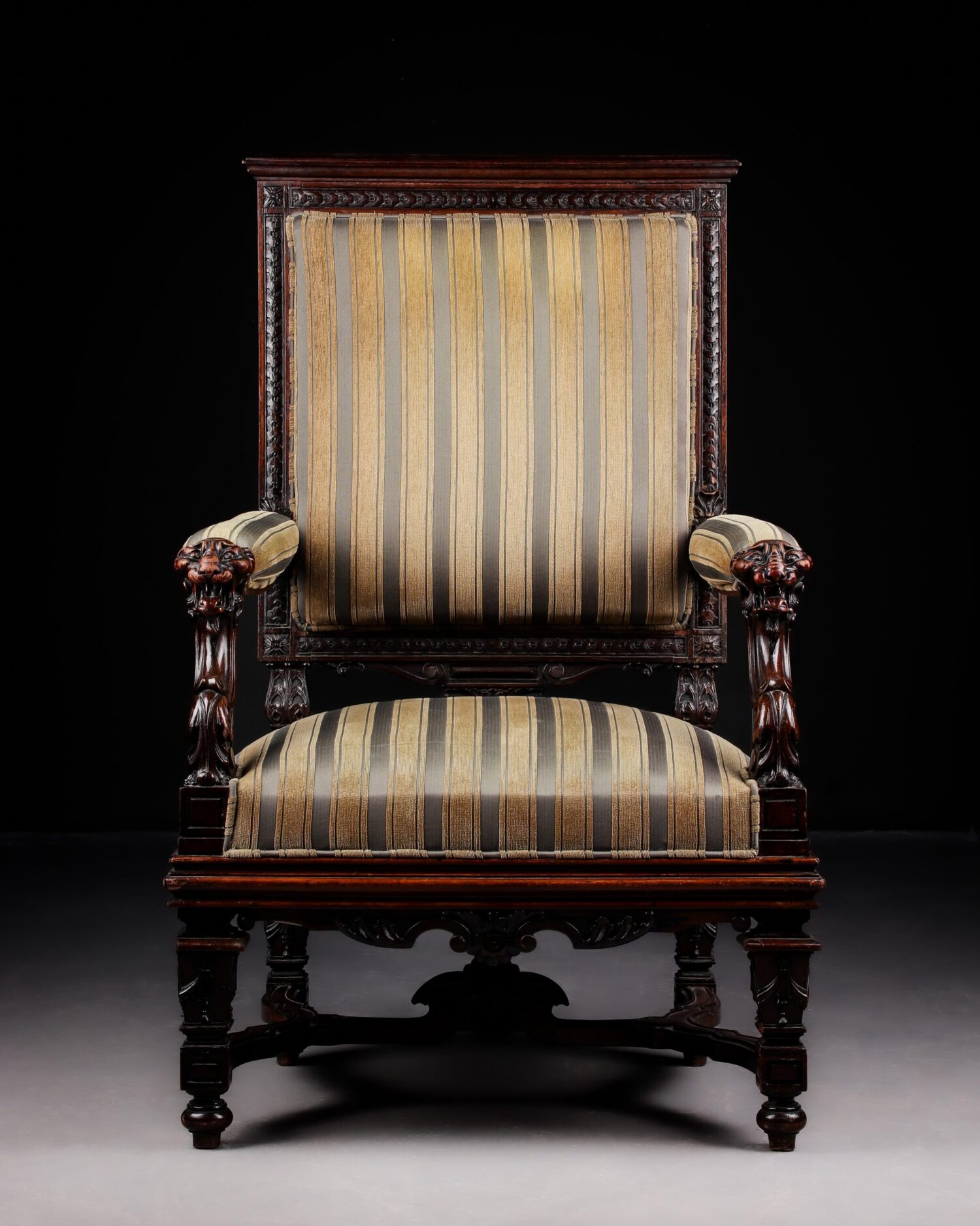 Renaissance Revival Koltuk Takımı - Görsel 8