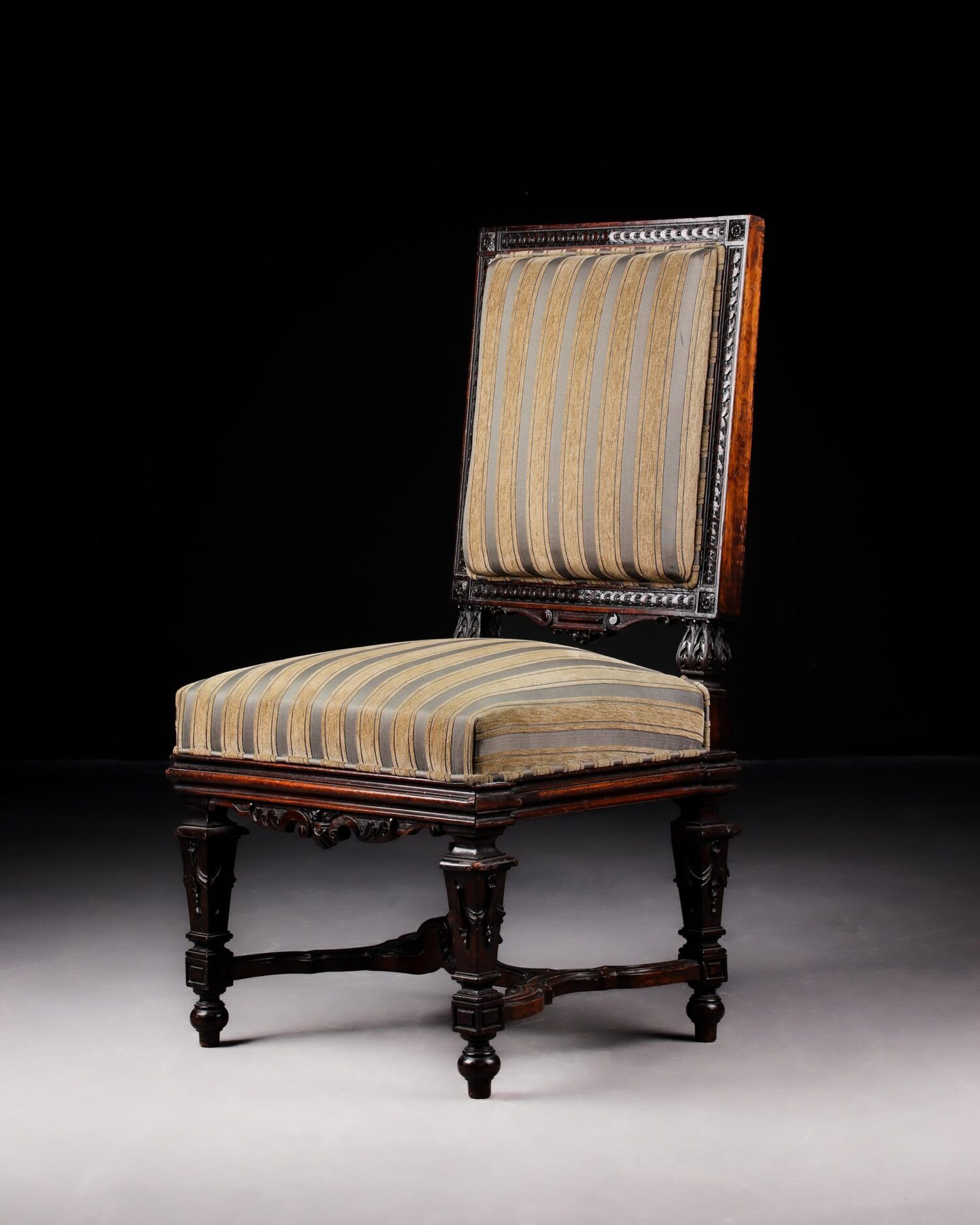 Renaissance Revival Koltuk Takımı - Görsel 3