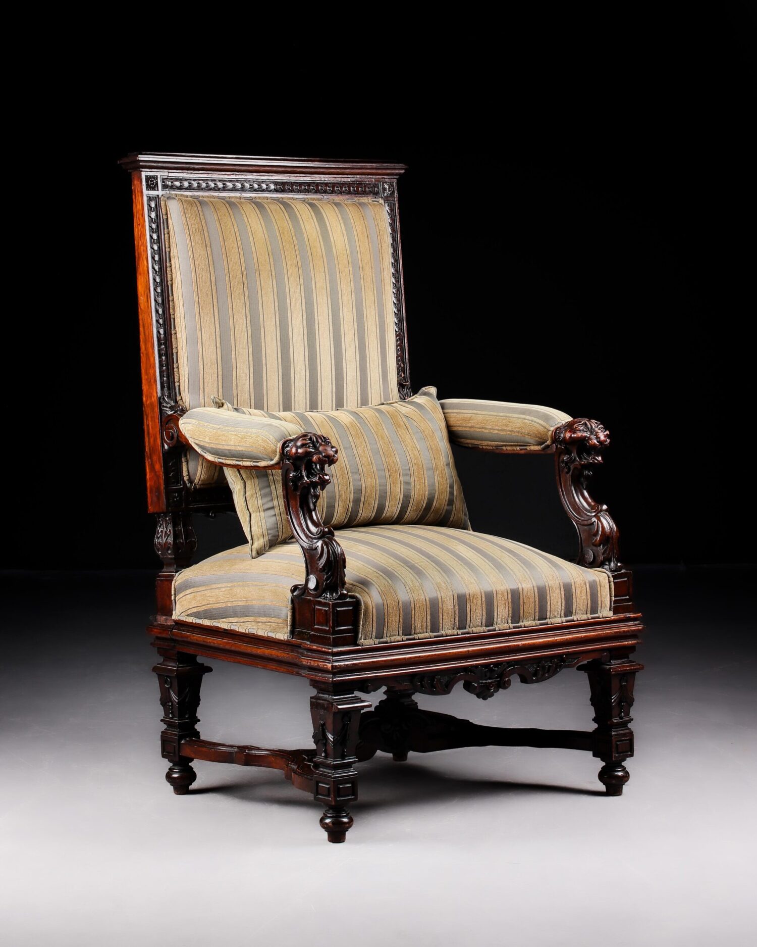 Renaissance Revival Koltuk Takımı - Görsel 5