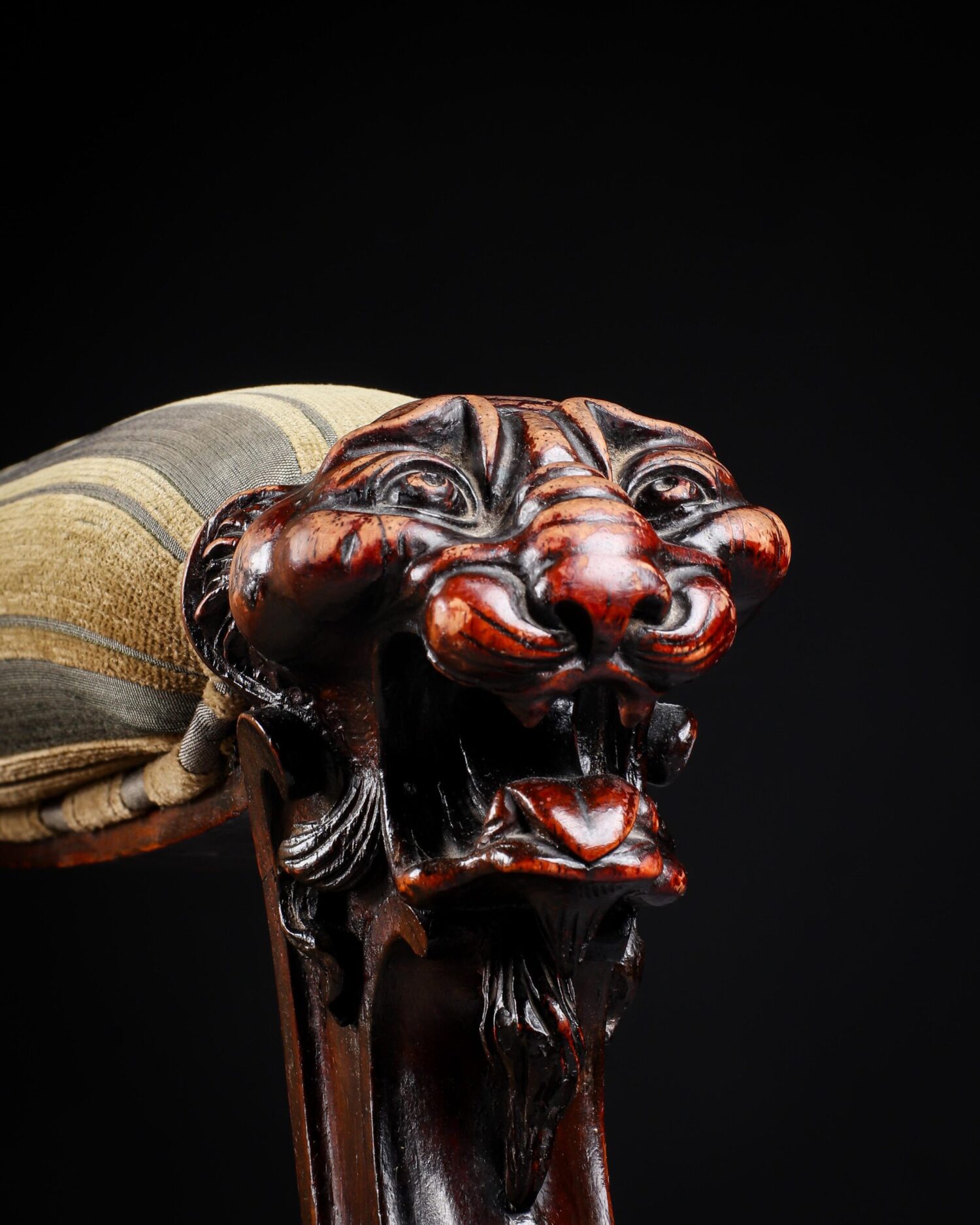 Renaissance Revival Koltuk Takımı - Görsel 10