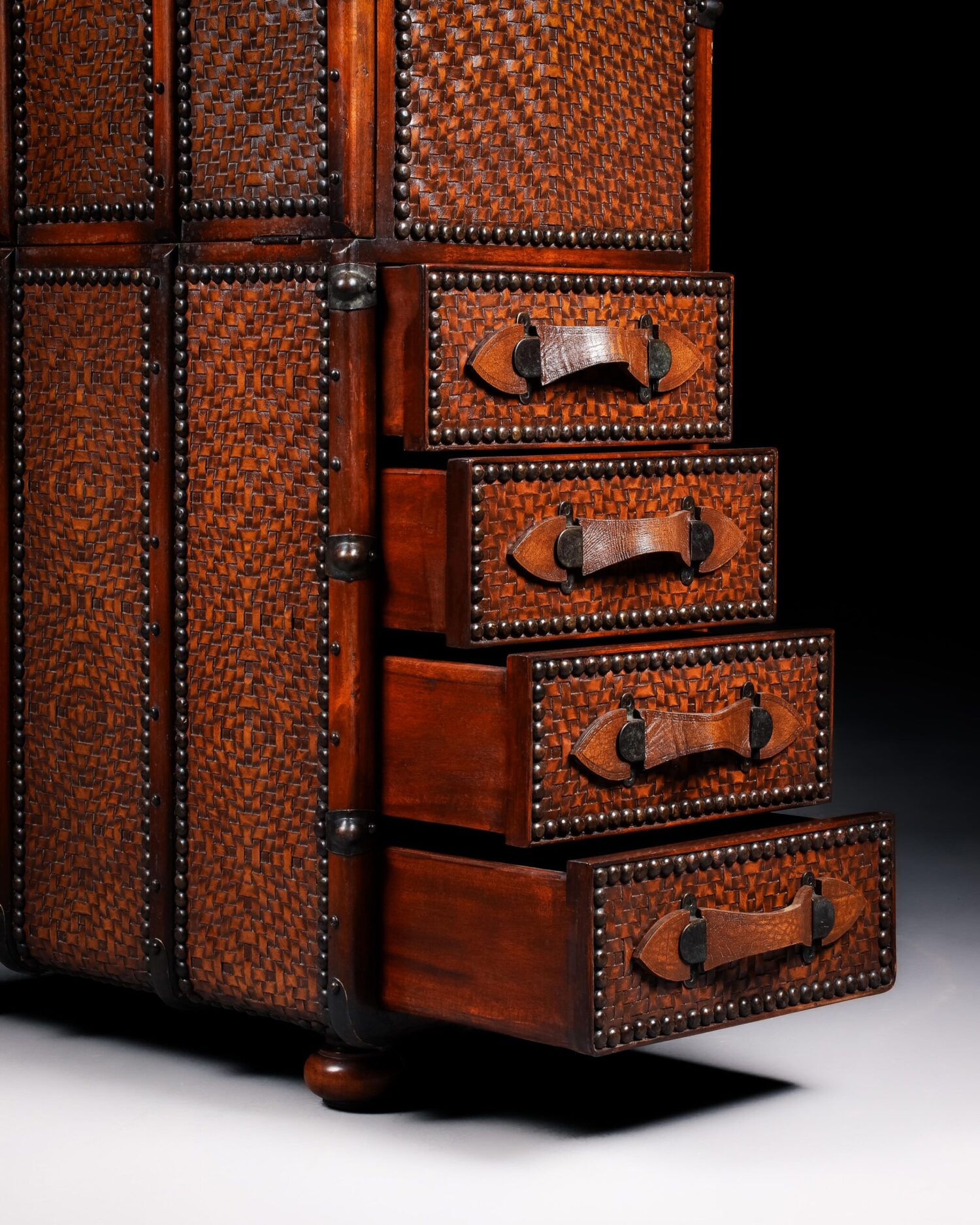 Travel Desk - Theodore Alexander - Görsel 5