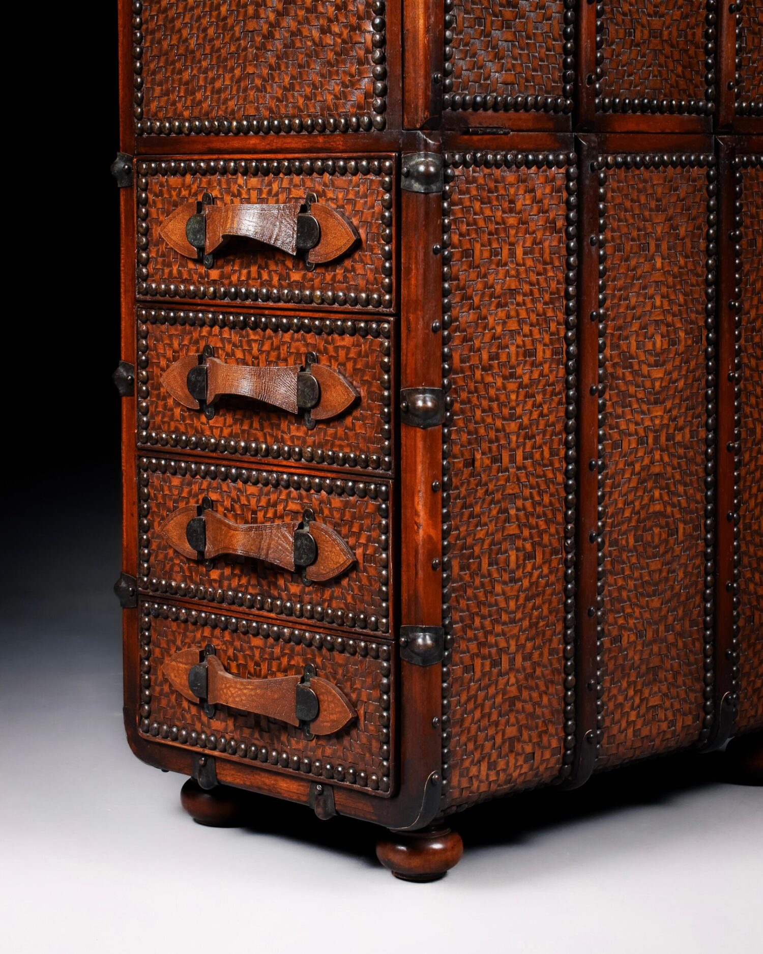 Travel Desk - Theodore Alexander - Görsel 10