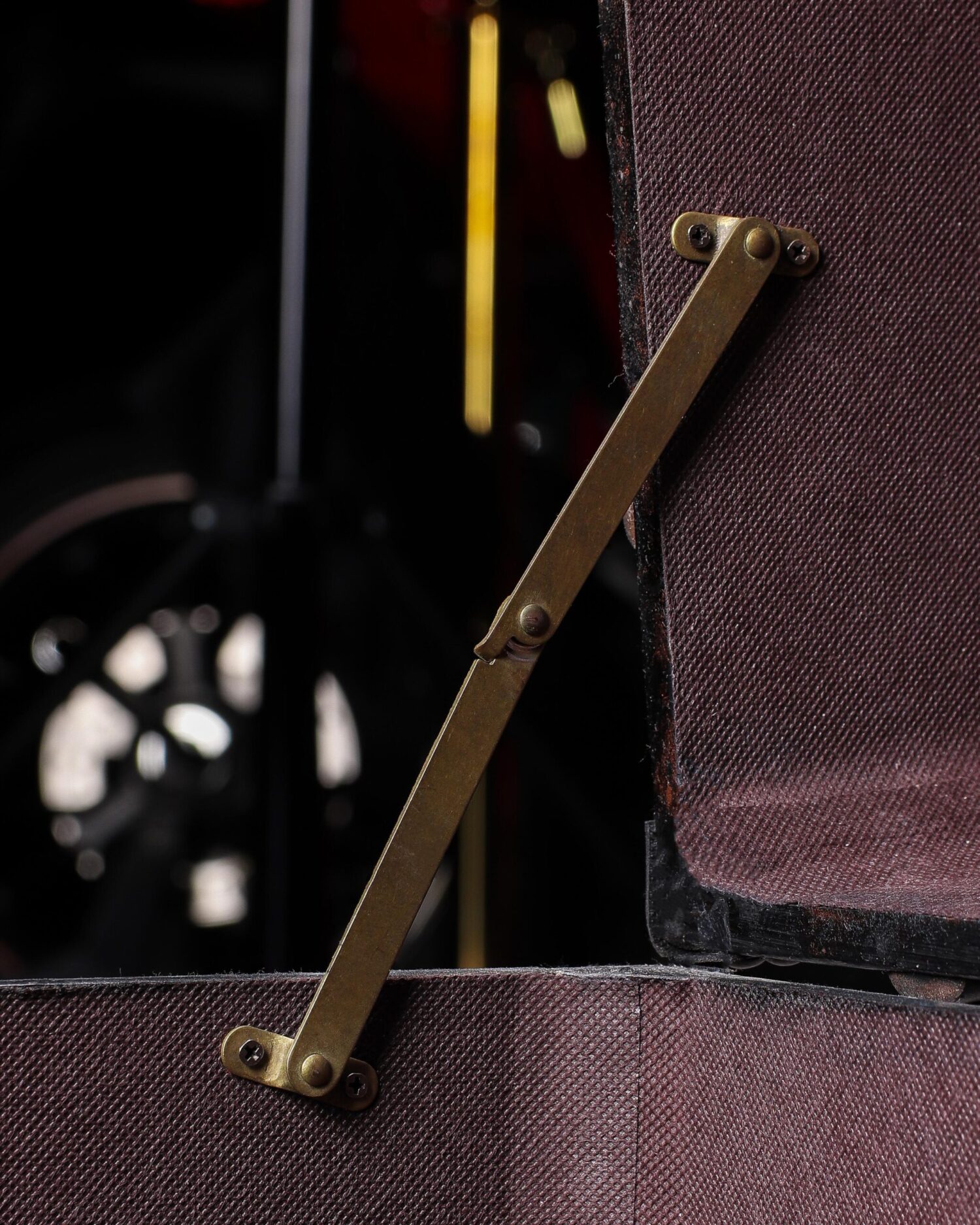 IMG-20241209-WA0034-scaled-1.jpg Deri Sandık - Puf - Görsel 4