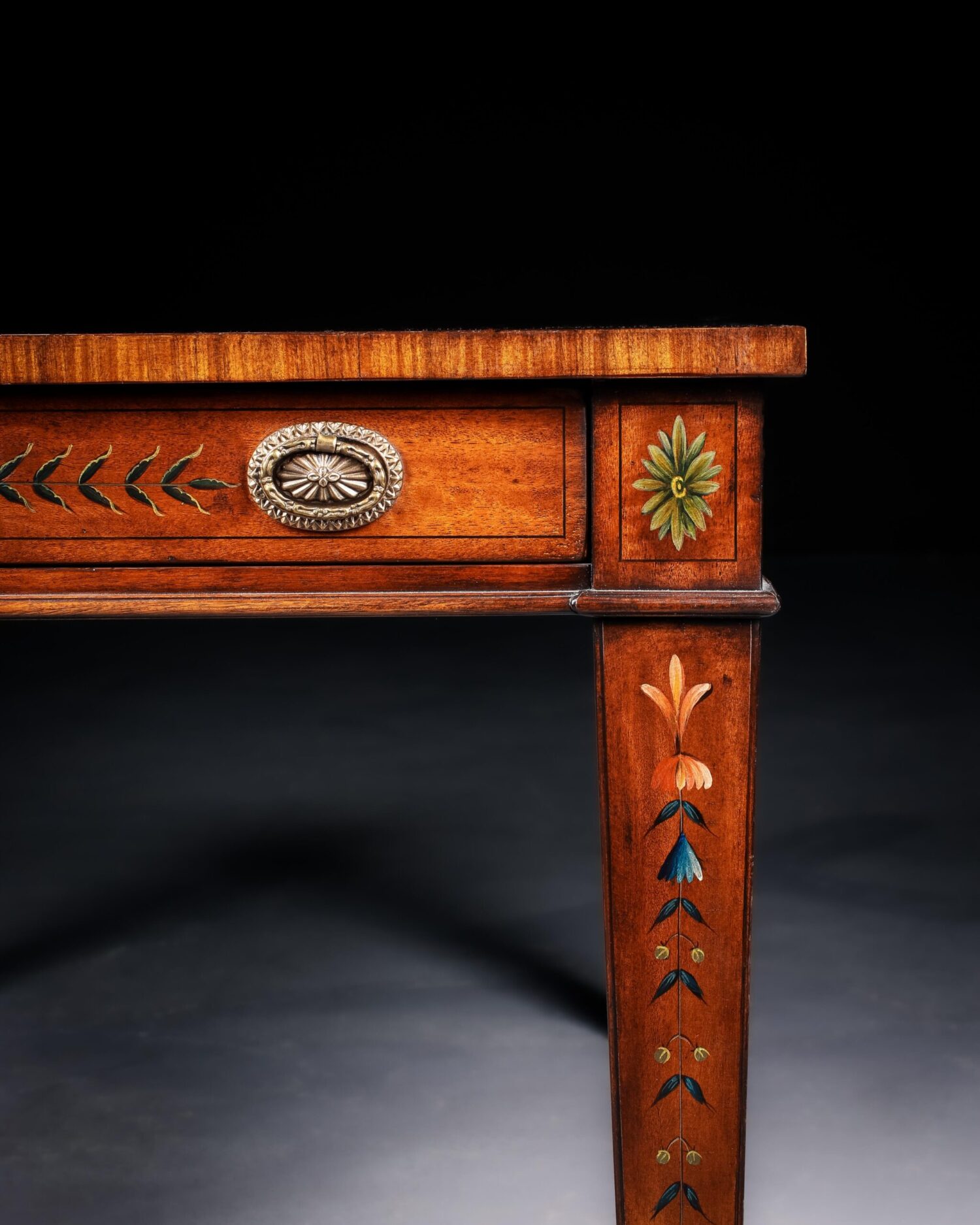 Theodore Alexander Orta Sehpa - Görsel 3