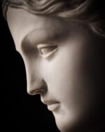 Venus with Apple Heykel