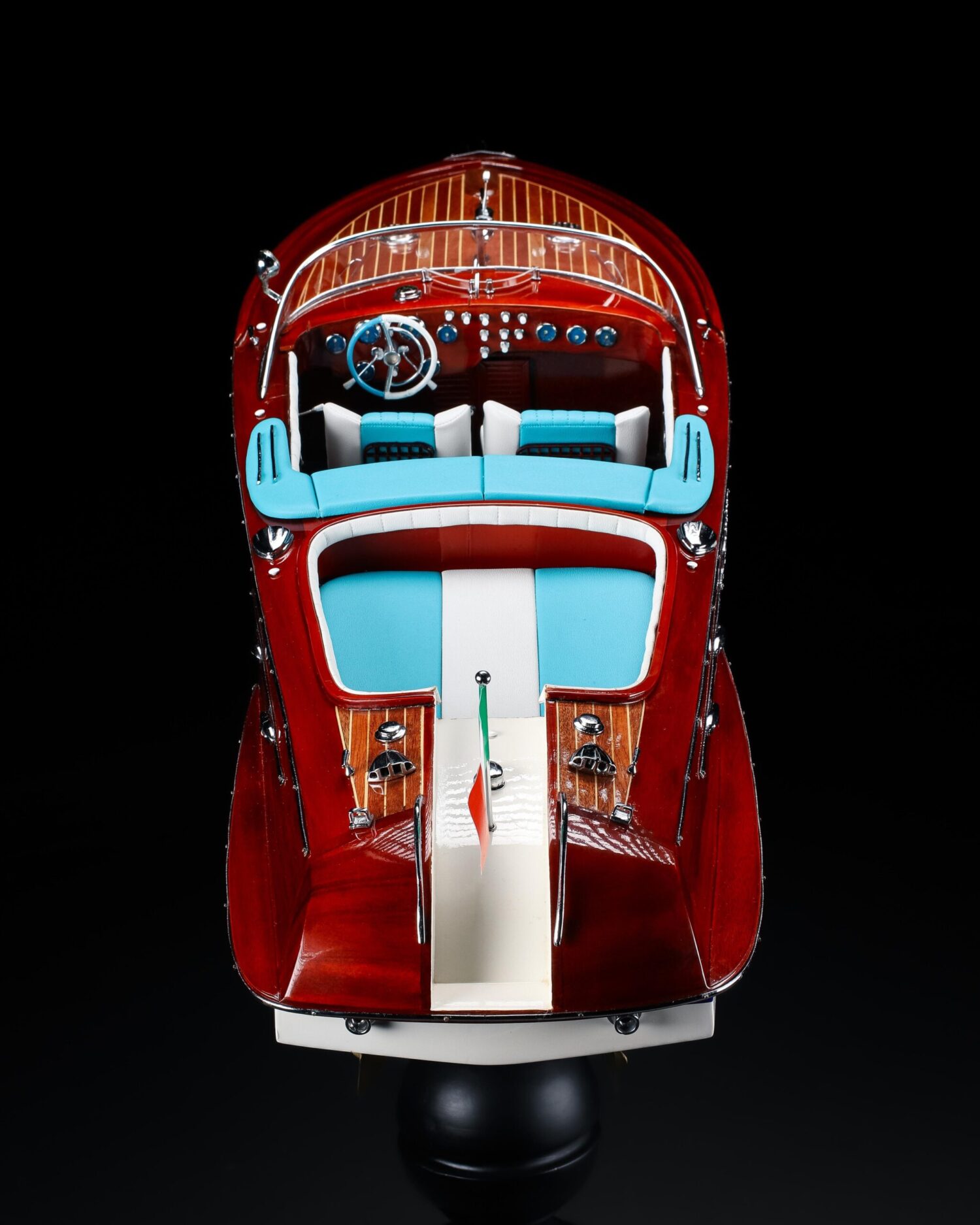 Riva Aquarama Model Tekne - Görsel 3