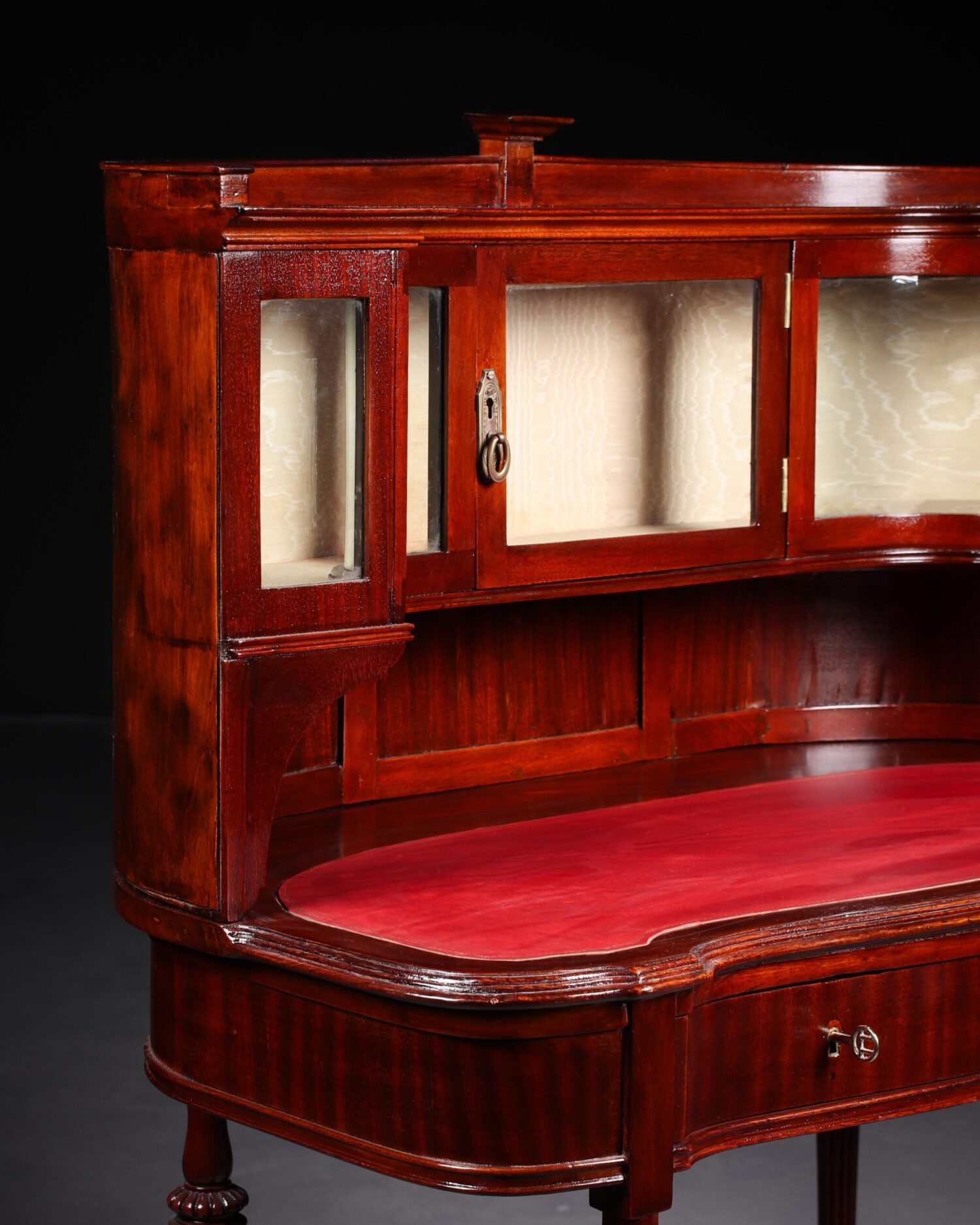 Vitrinli Çalışma Masası - Görsel 4