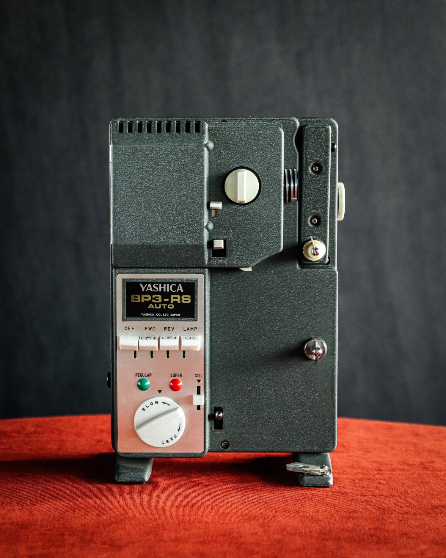 Vintage Yashica Projeksiyon Makinesi   - Görsel 1