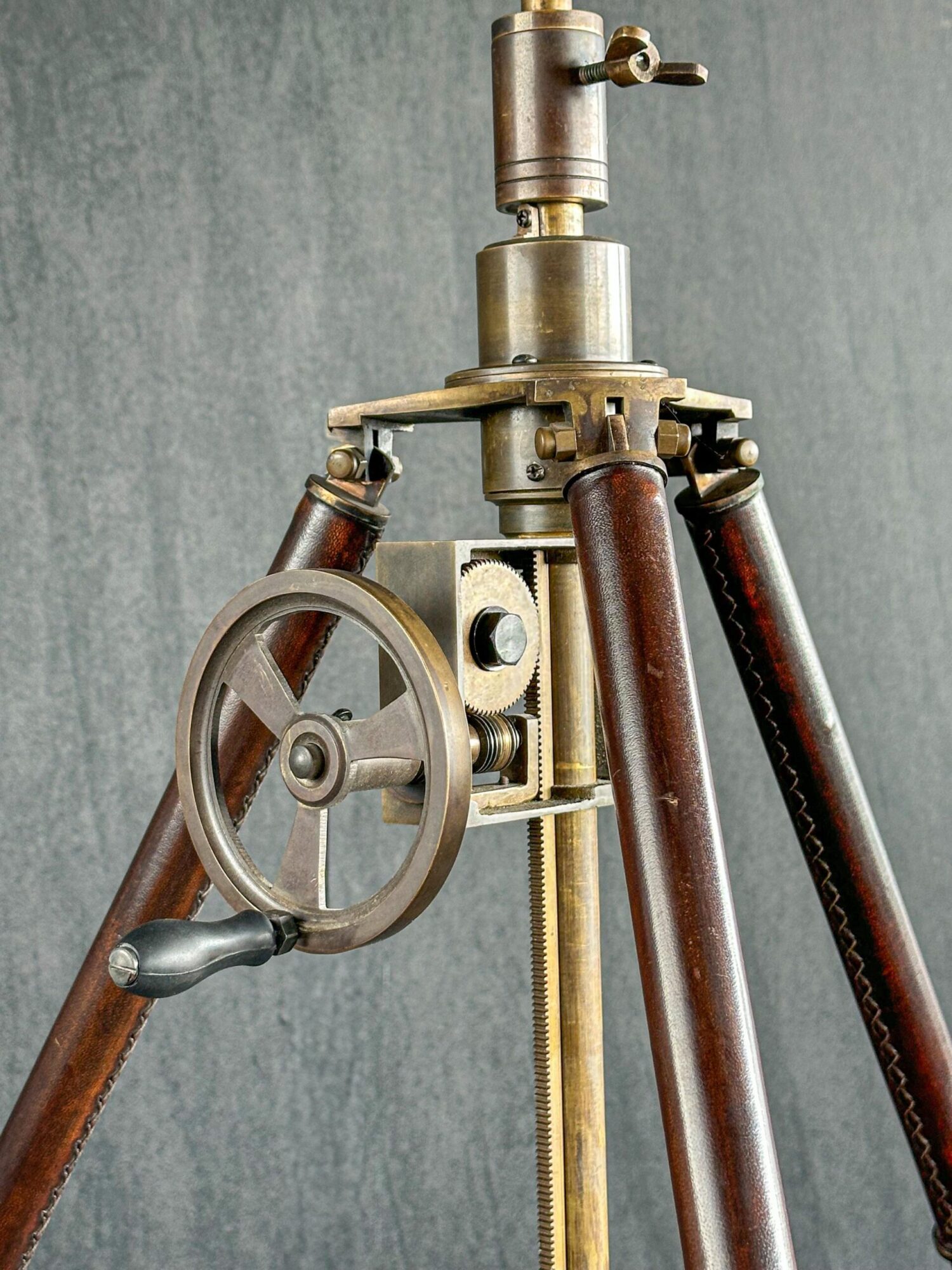 Deri Kaplama Büyük Teleskop - Görsel 3