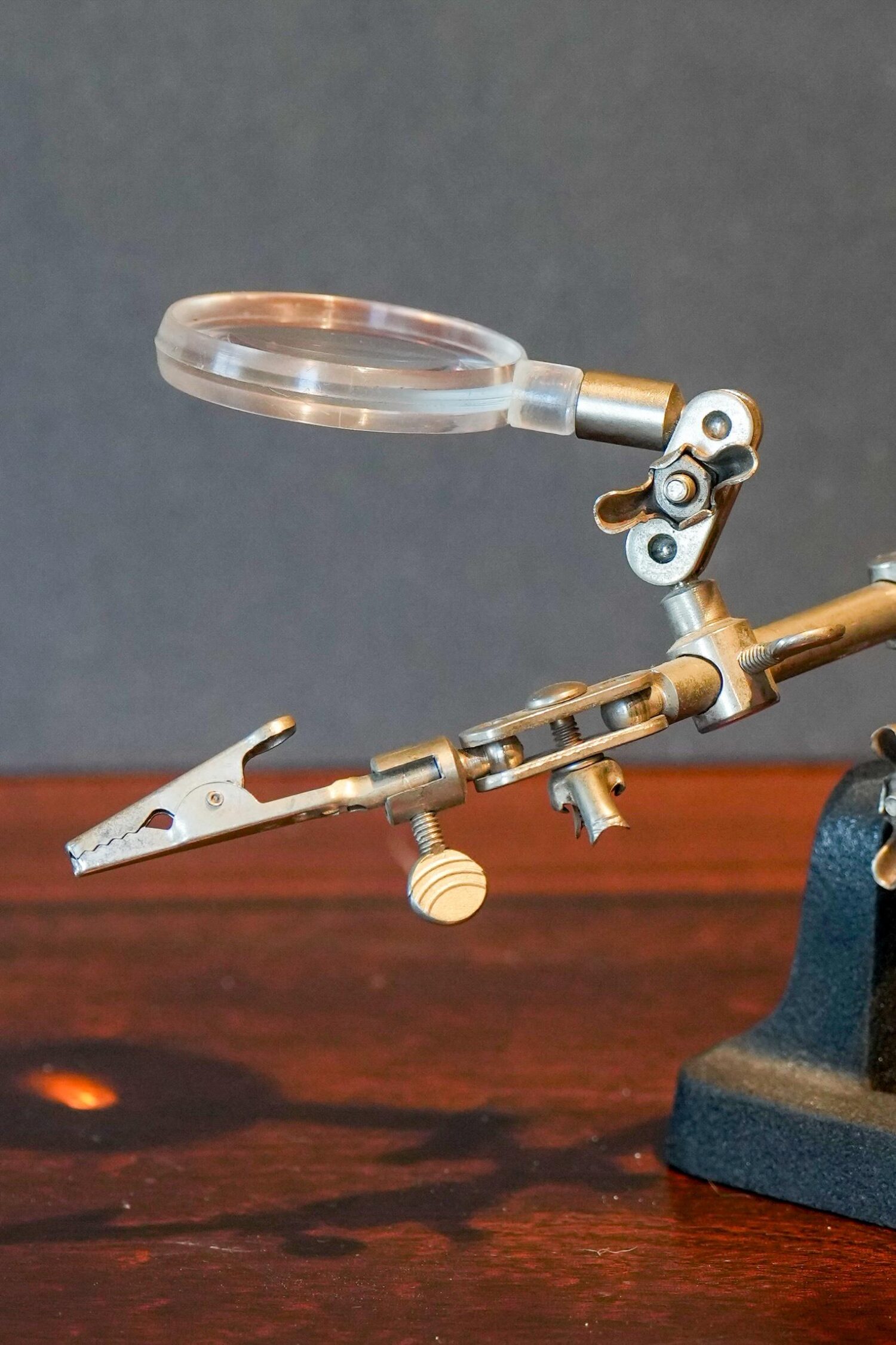 Büyüteçli Tamir Standı - Görsel 2