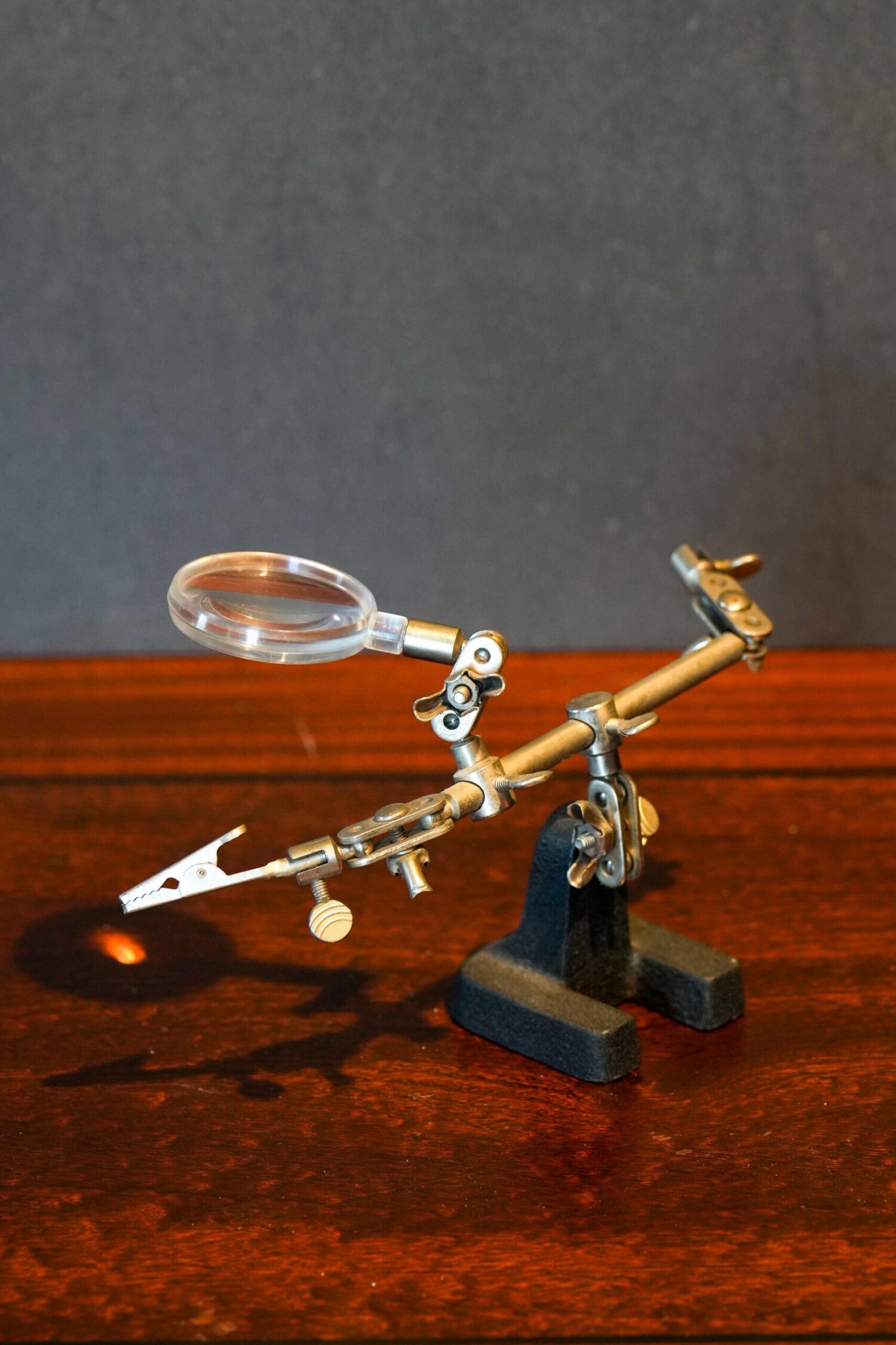 Büyüteçli Tamir Standı - Görsel 1