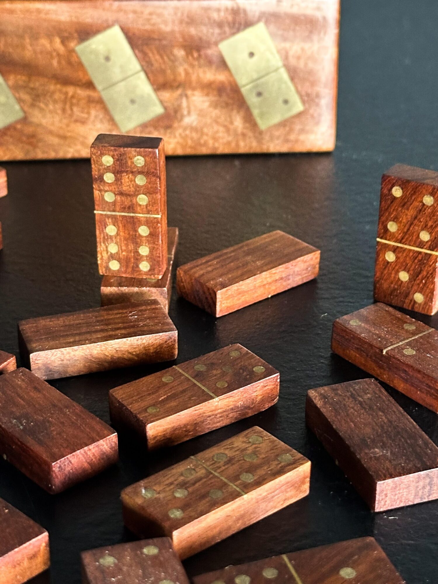 Pirinç Kakmalı Ahşap Domino - Görsel 2