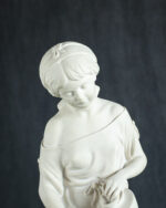 Mermer Sütçü Kız Heykeli - Kod 2302