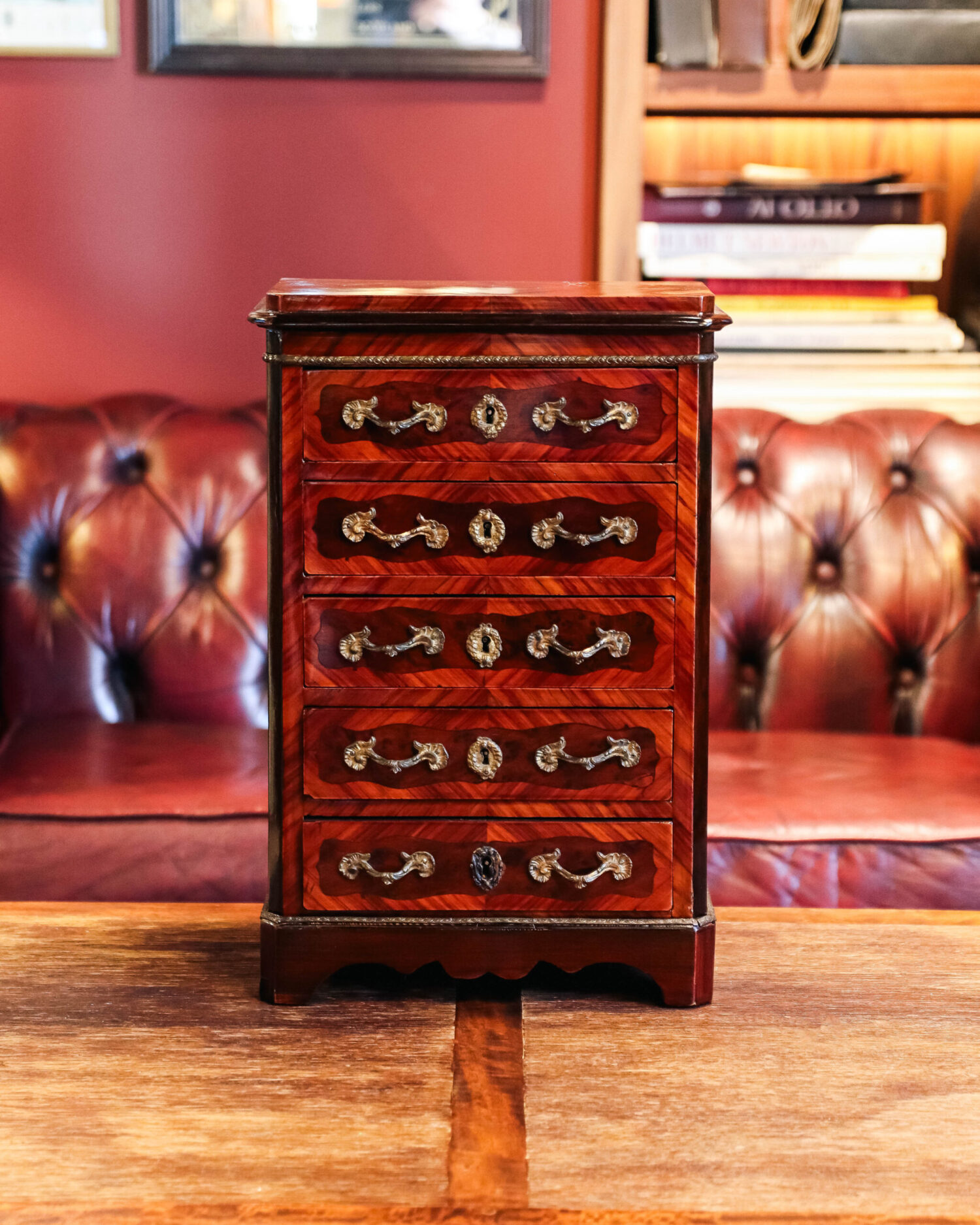 Marküterili Minyatür Şifonyer - Görsel 1