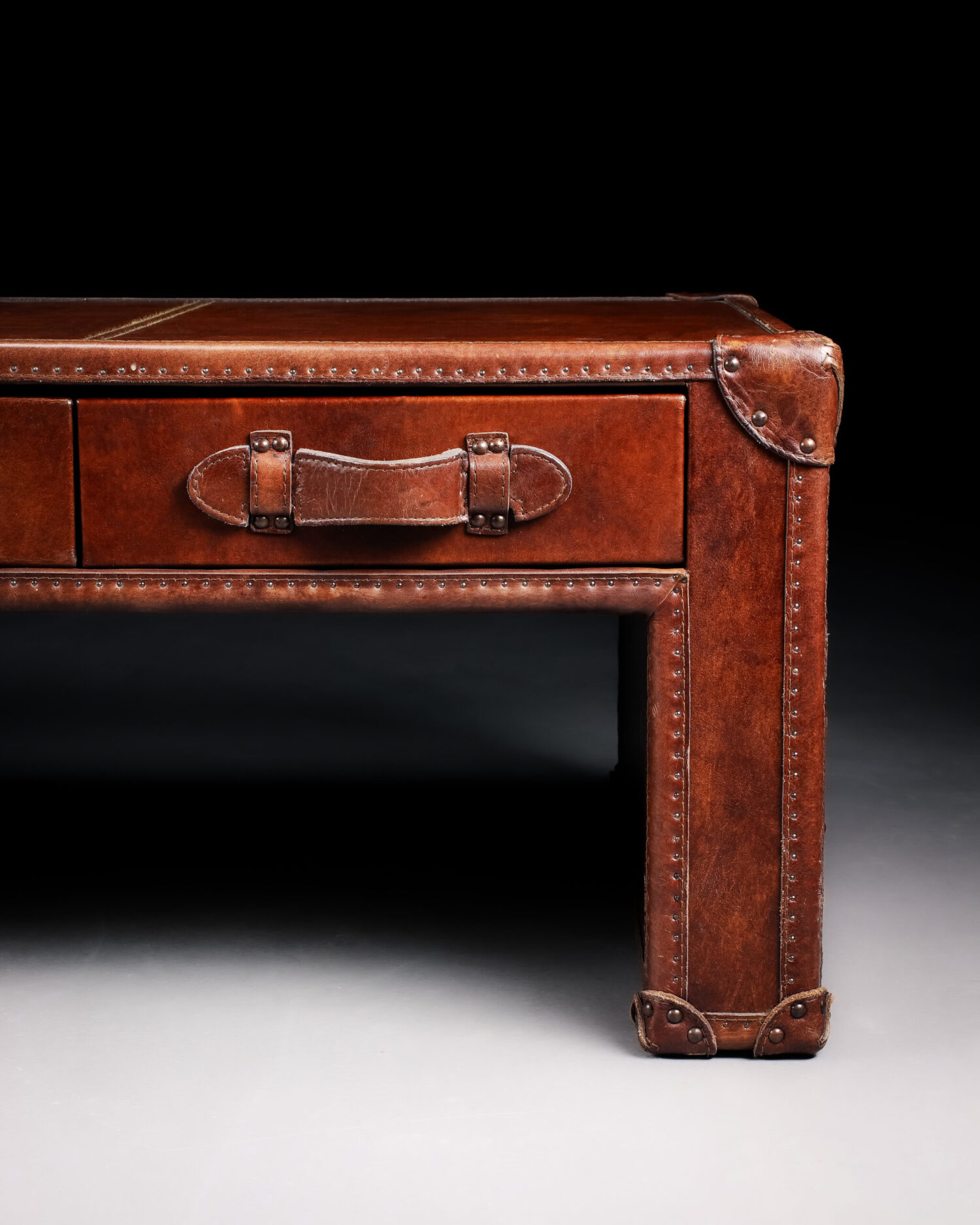 Timothy Oulton Deri Sehpa - Görsel 4