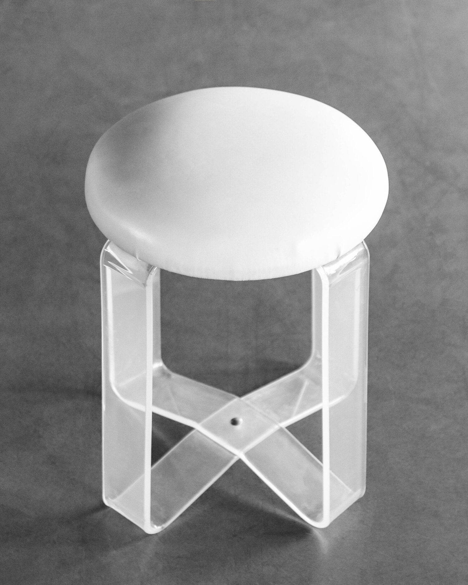 Lucite Masa&Sandalye - Görsel 3