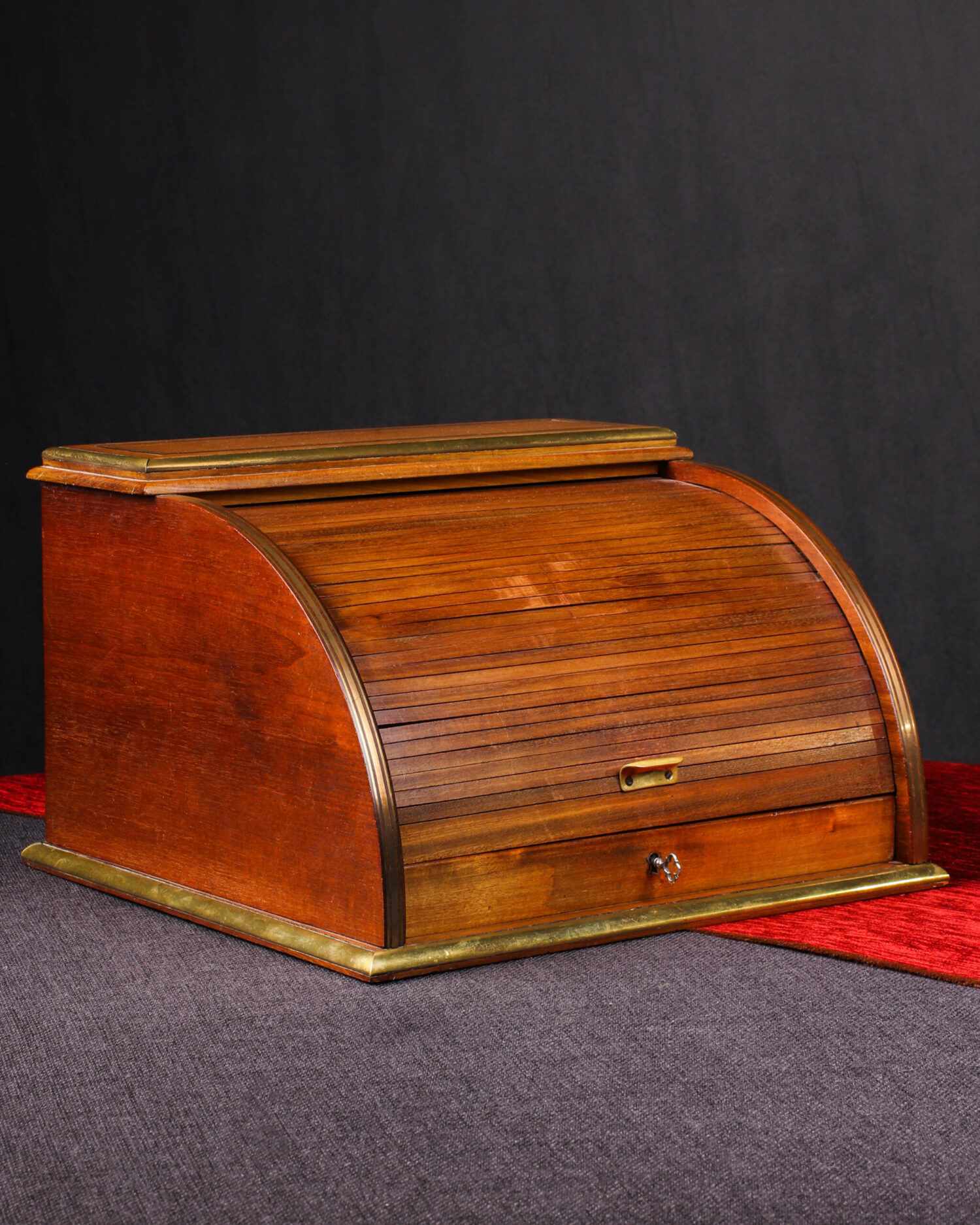 Storlu Masaüstü Düzenleyici - Görsel 1