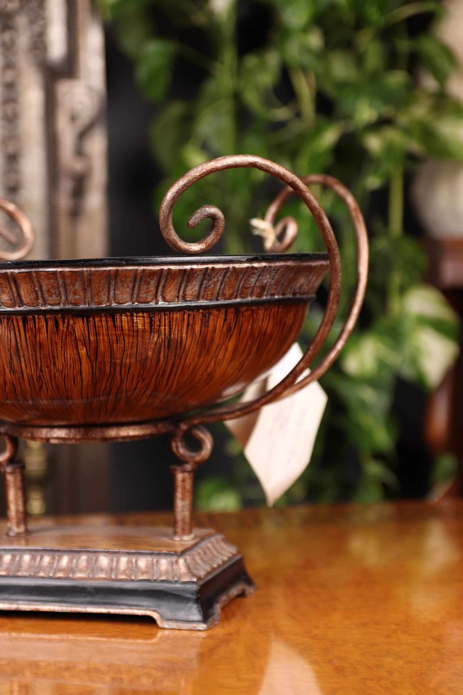 Kathy Ireland Çanak - Görsel 2