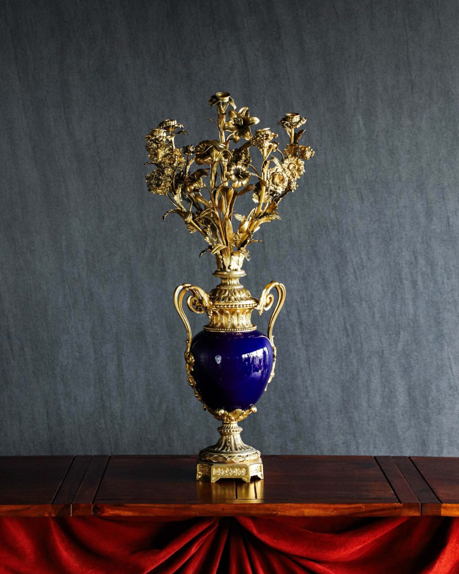 Porselen Saat ve Şamdan Takımı - Görsel 2