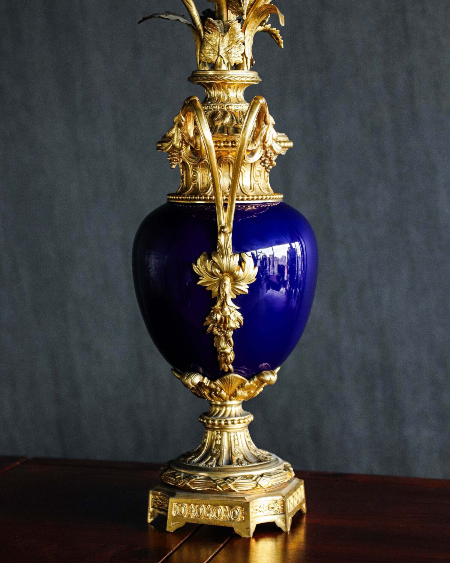 Porselen Saat ve Şamdan Takımı - Görsel 7