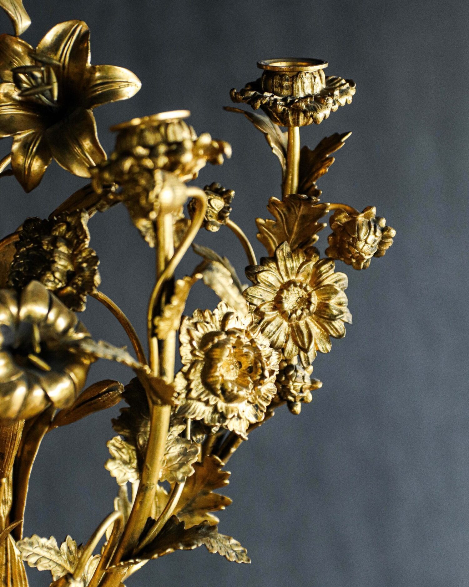 Porselen Saat ve Şamdan Takımı - Görsel 9