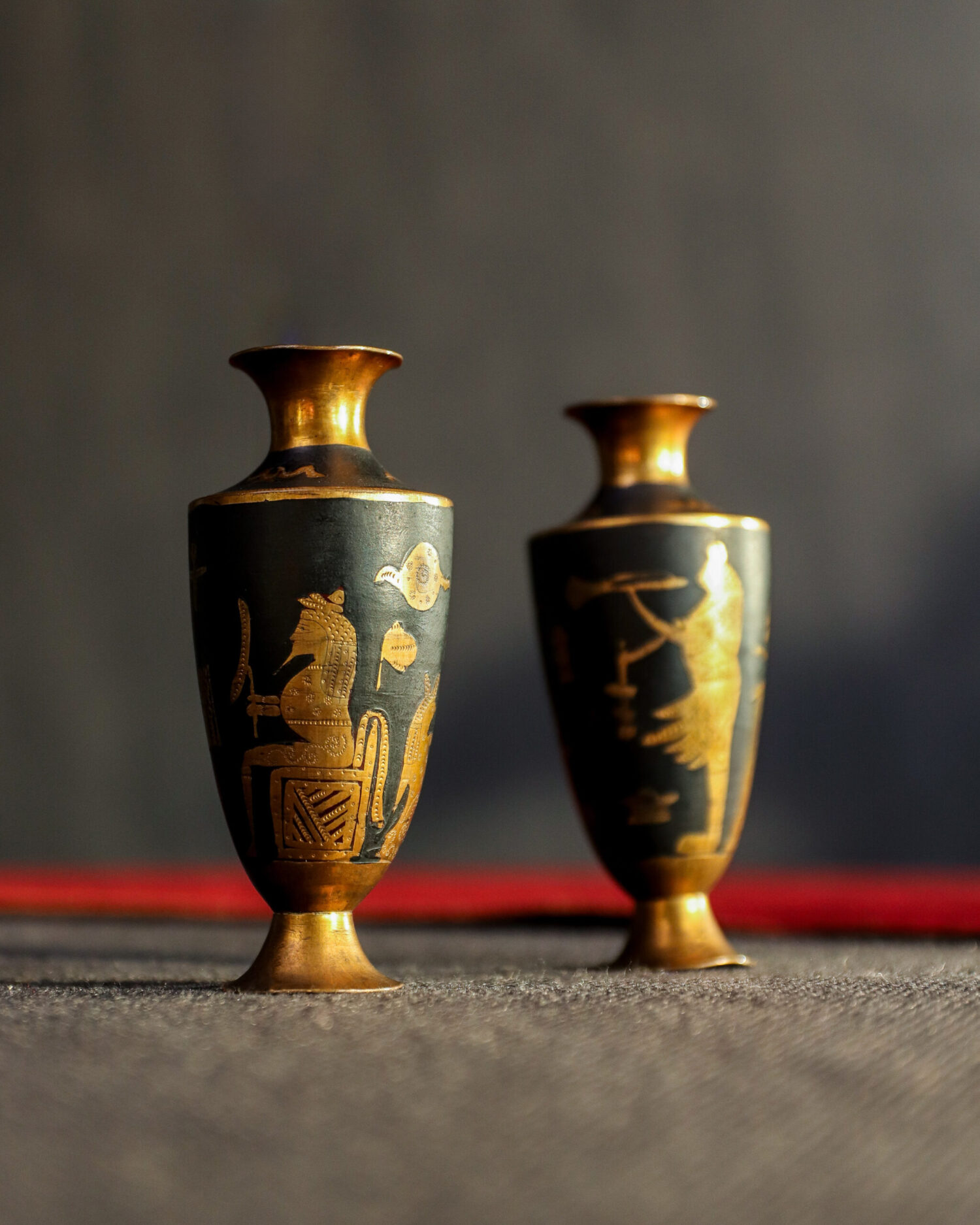 İspanyol Toledo Altın İşlemeli Tabaklar ve İki Vazo - Görsel 8