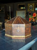 Uzak Doğu Sekizgen Mücevher Kutusu