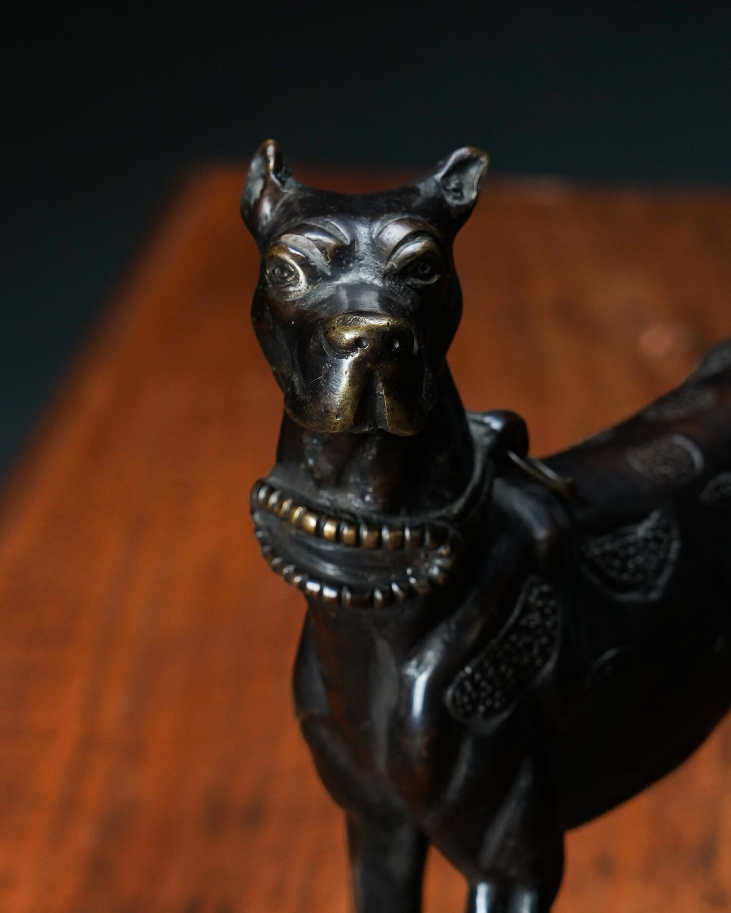 Bronz Köpek Figürü - Görsel 3