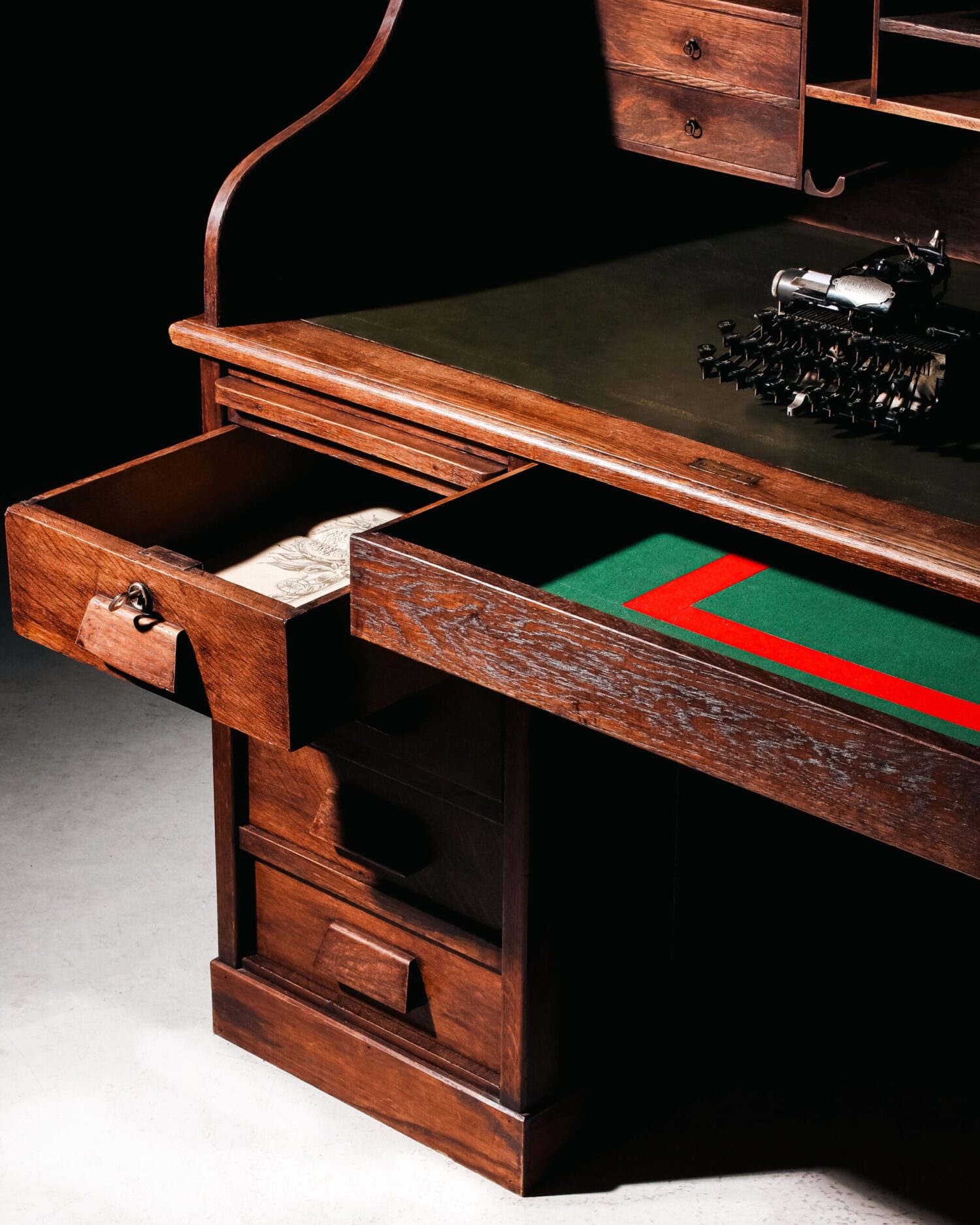 IMG_2716-scaled-1.jpg Storlu Çalışma Masası - Görsel 8