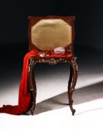 İpek İşlemeli Teşhir Masası - Görsel 4