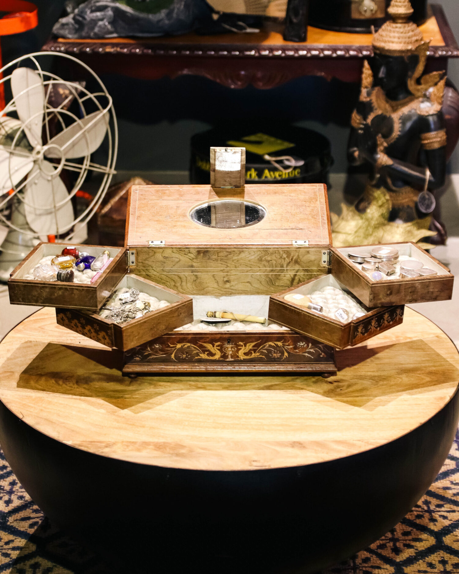 Kakmalı Mücevher Kutusu - Görsel 2