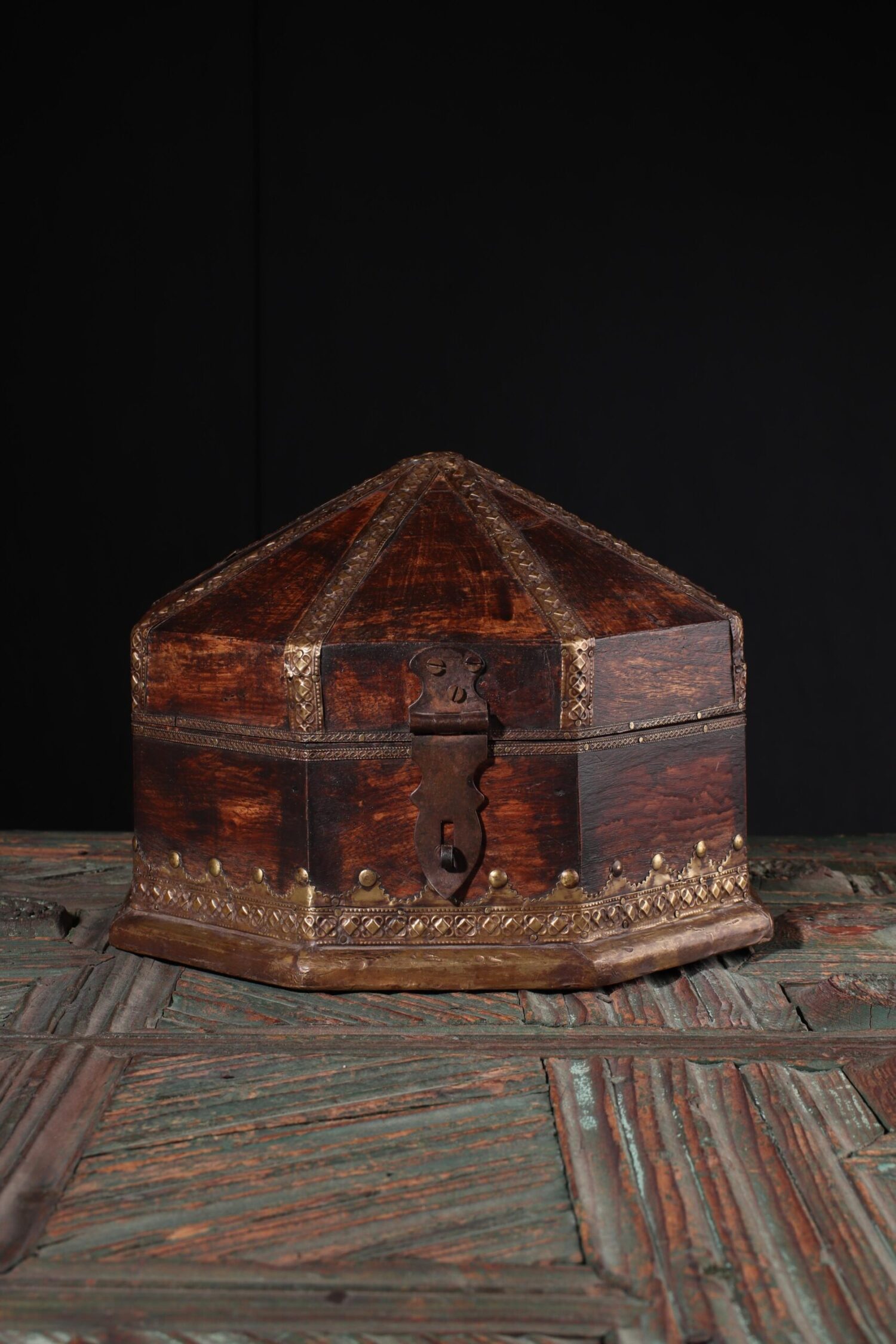 Uzak Doğu Sekizgen Mücevher Kutusu - Görsel 2