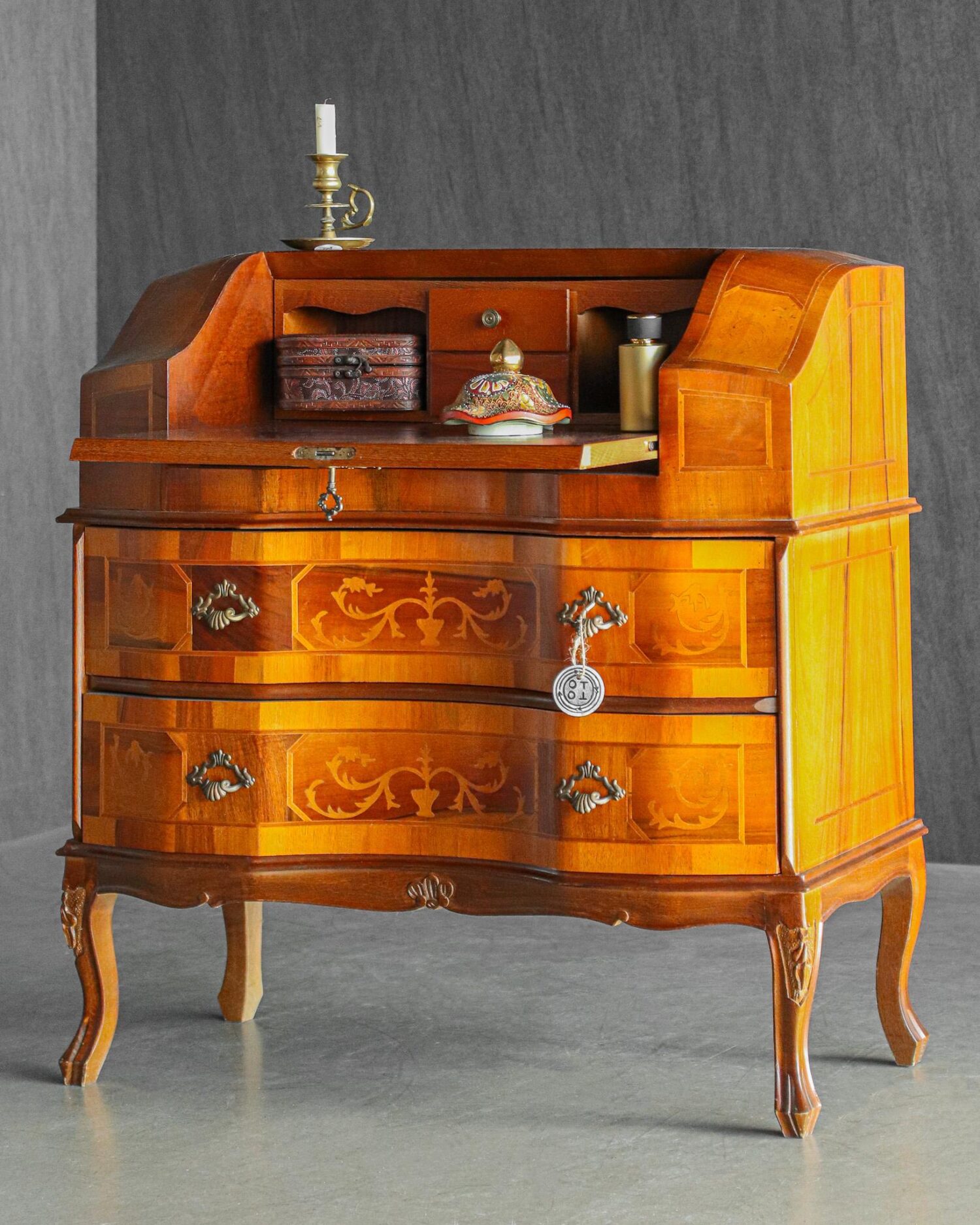 Marküterili Sekreter - Görsel 3