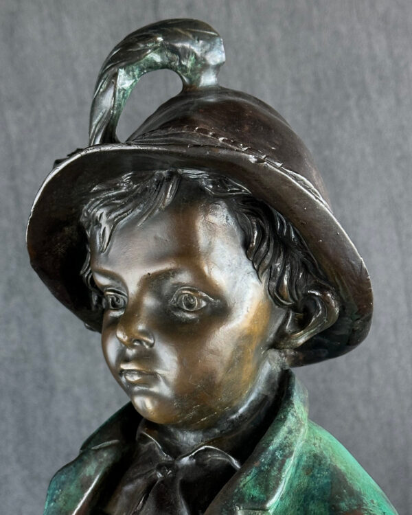 Haubner "Alpine Boy" Bronz Heykel - Kod 2518