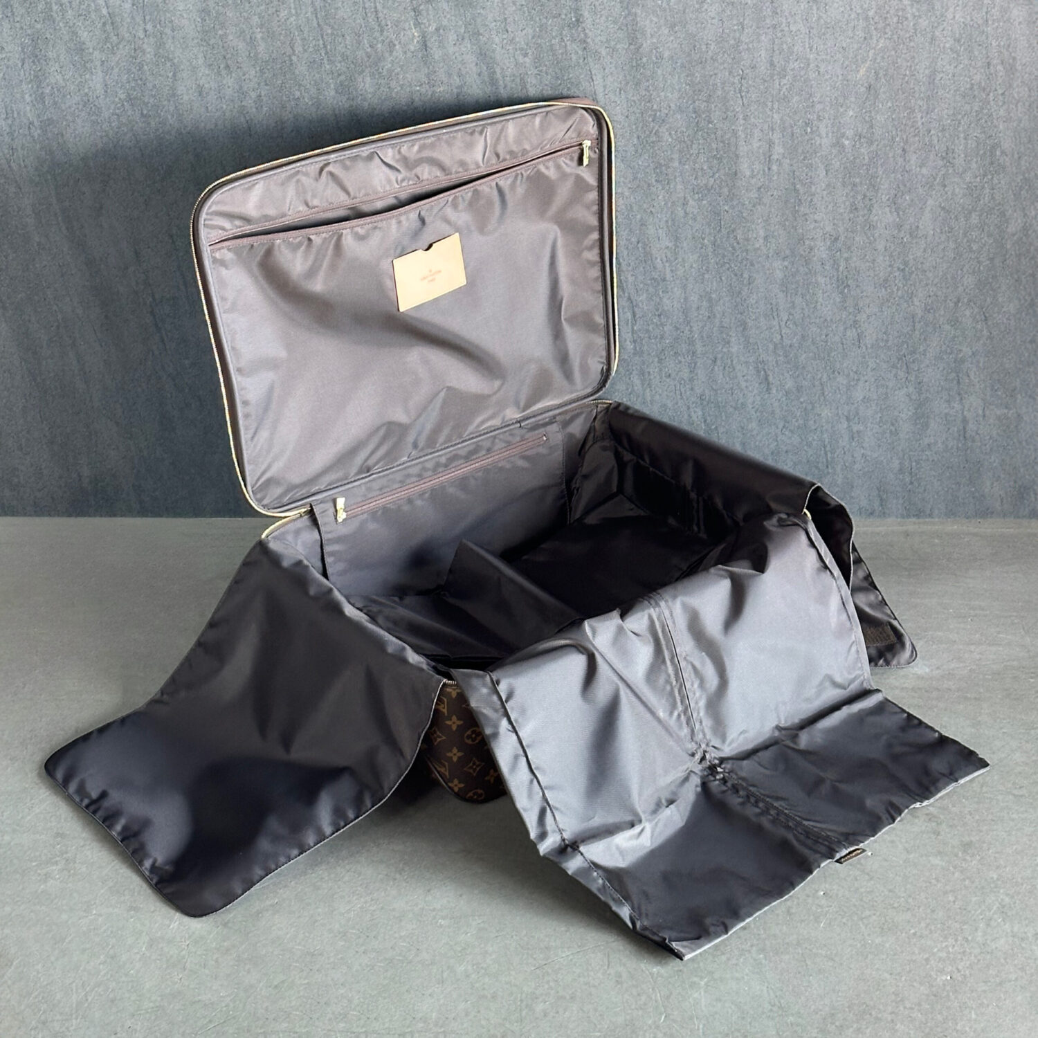 Louis Vuitton Valiz & Evrak Çantası - Görsel 7