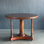 Sütun Ayaklı Maun Masa - Görsel 3