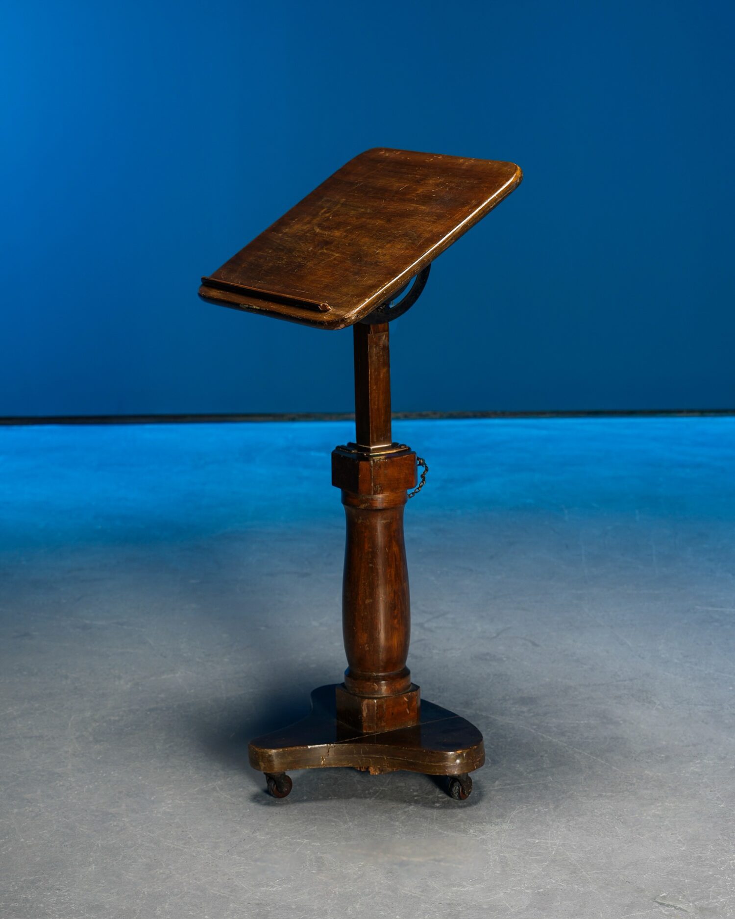 Antika Nota Sehpası - Görsel 1