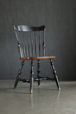 Windsor Stili Çubuklu Sandalyeler - 4 Adet