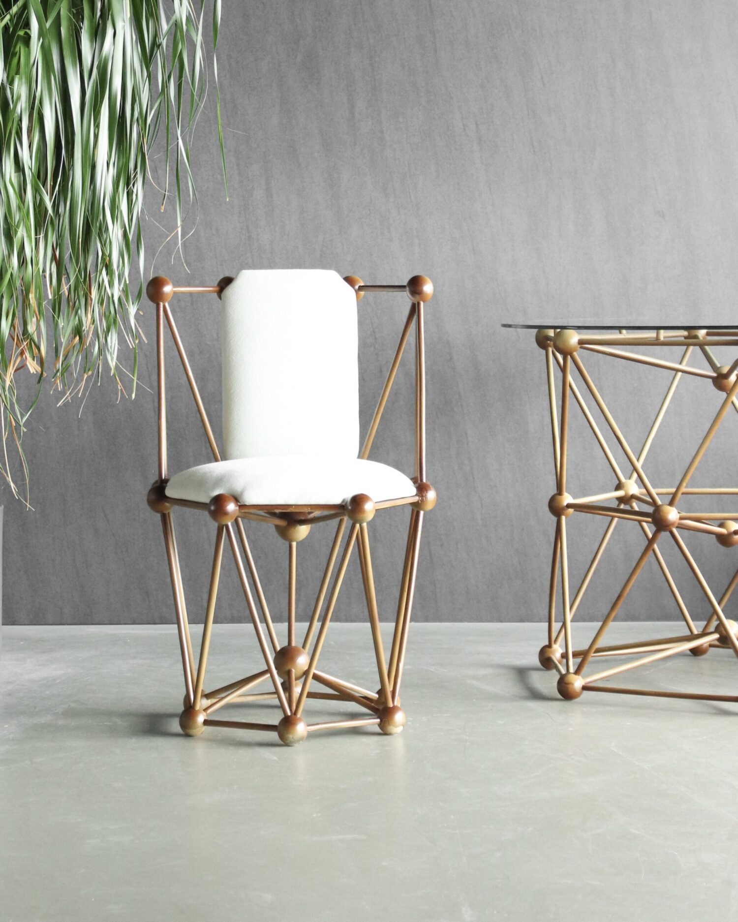 img_3909-scaled-1.jpeg Moleküler Masa ve Sandalye Takımı - Görsel 1