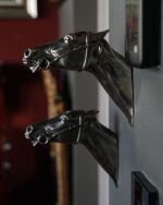 At Başlı Metal Duvar Askıları