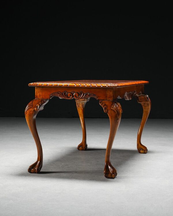 Louis XV Ayaklı Sehpa - Kod