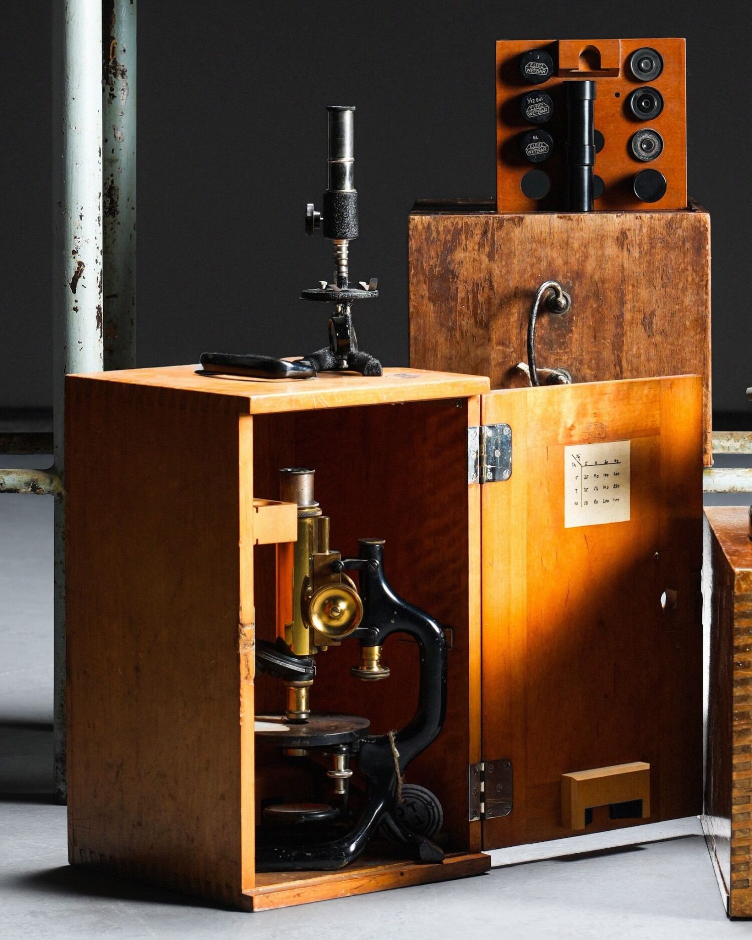 Antika Mikroskop Seti - Görsel 2