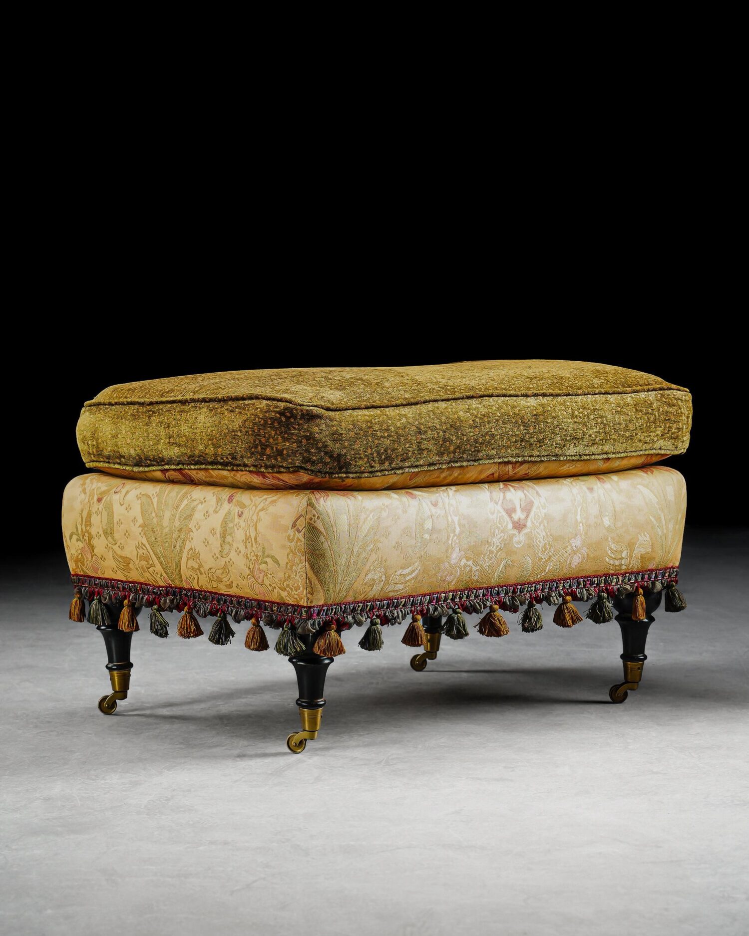 İstiridye Sırtlı Büyük Koltuk & Puf - Provasi, Italy - Görsel 4