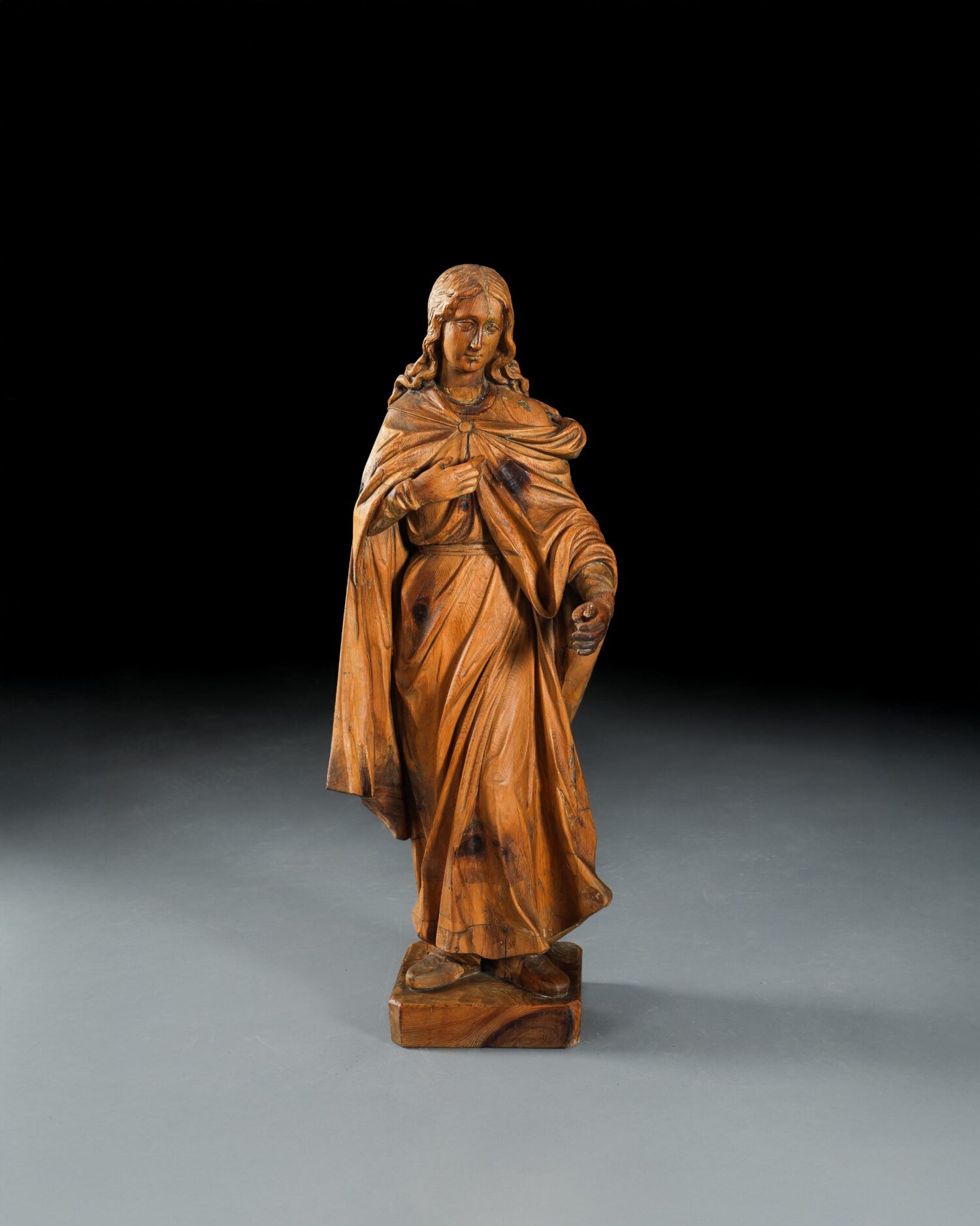 2025/10/1000230906-scaled.jpg Ahşap Oyma Madonna Heykeli - Görsel 1