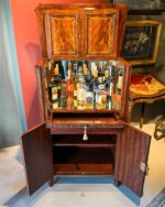 Theodore Alexander Bar Cabinet - Görsel 4