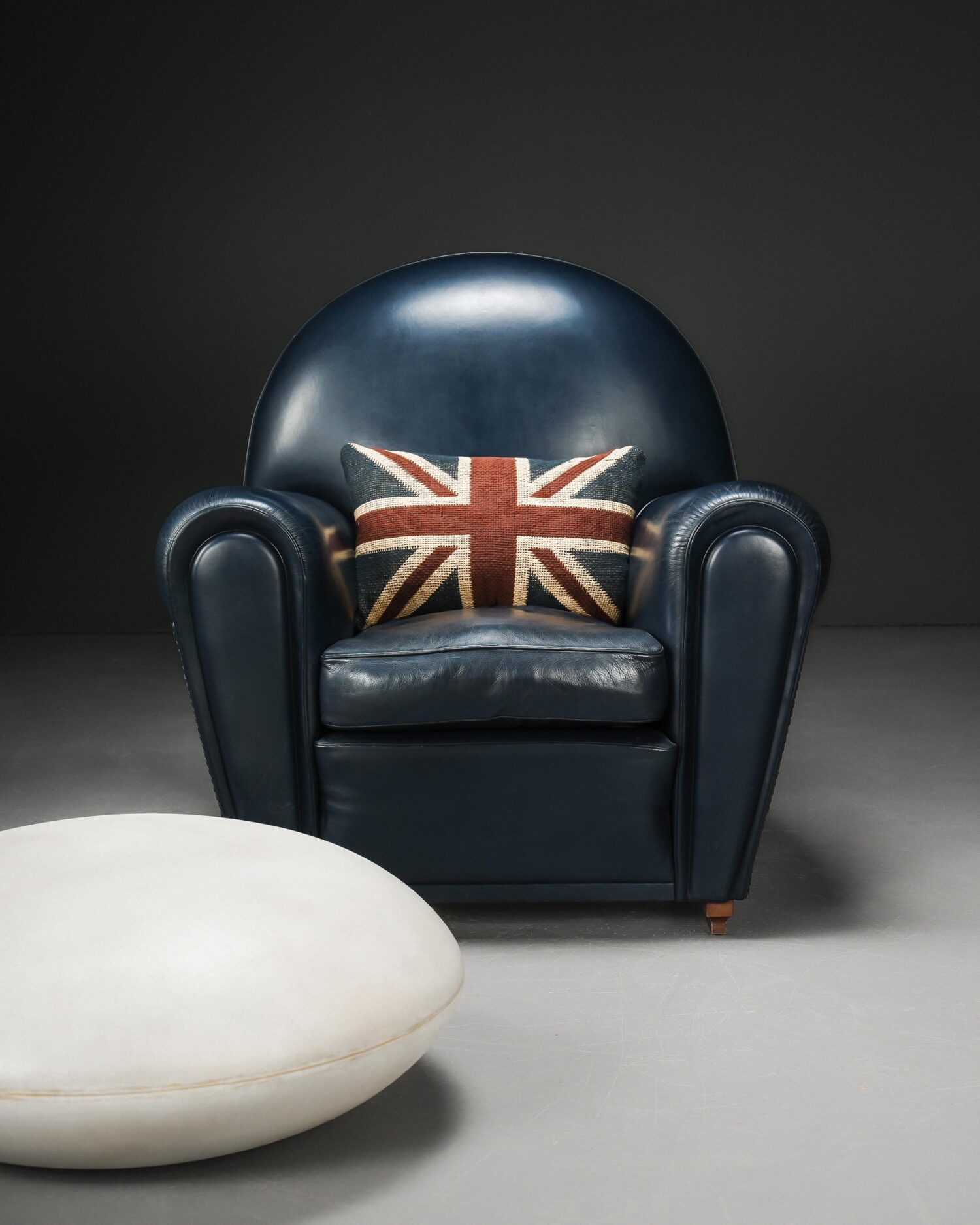 Vanity Fair | Armchair - Poltrona Frau - Görsel 1