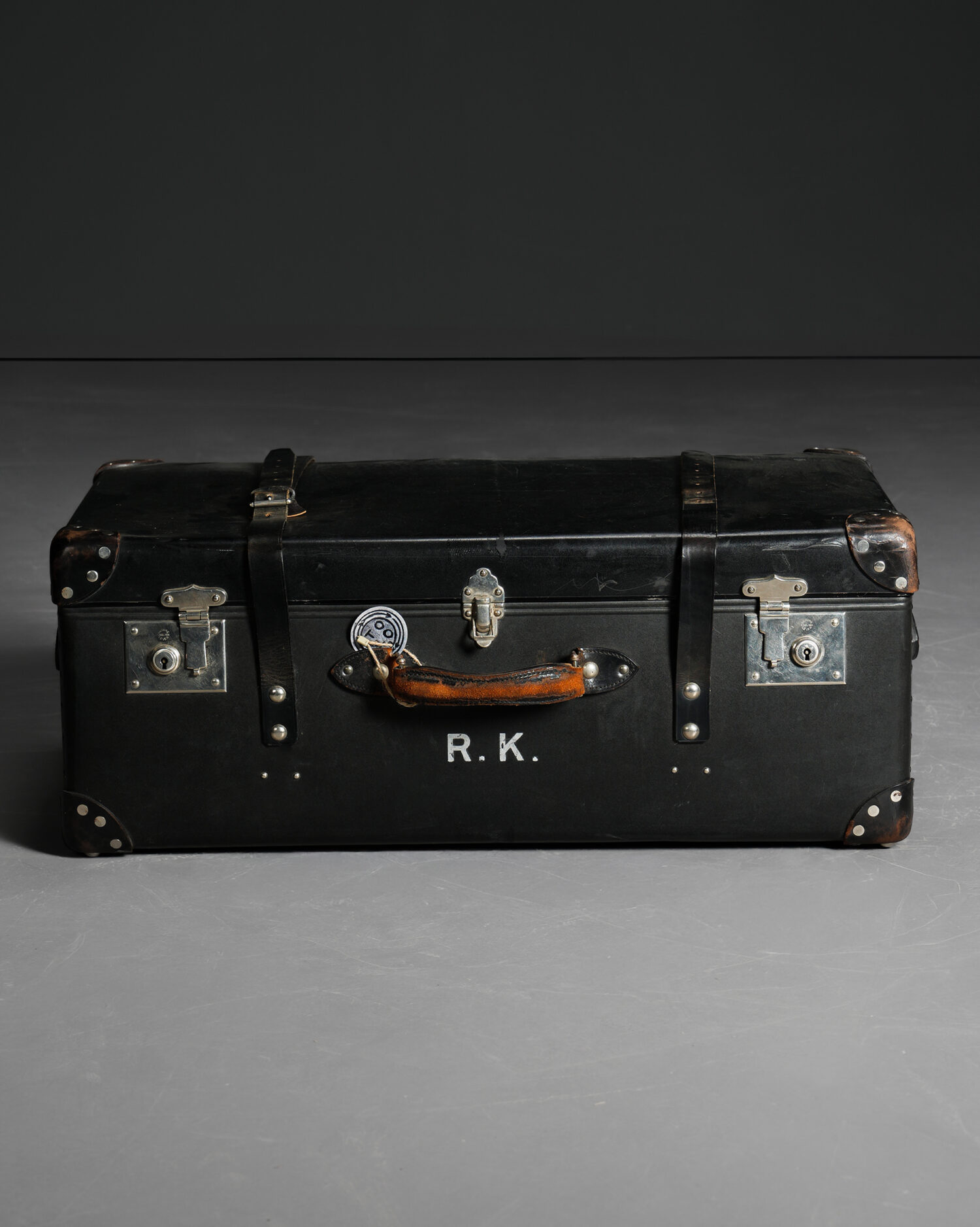 Siyah Valiz - Görsel 1