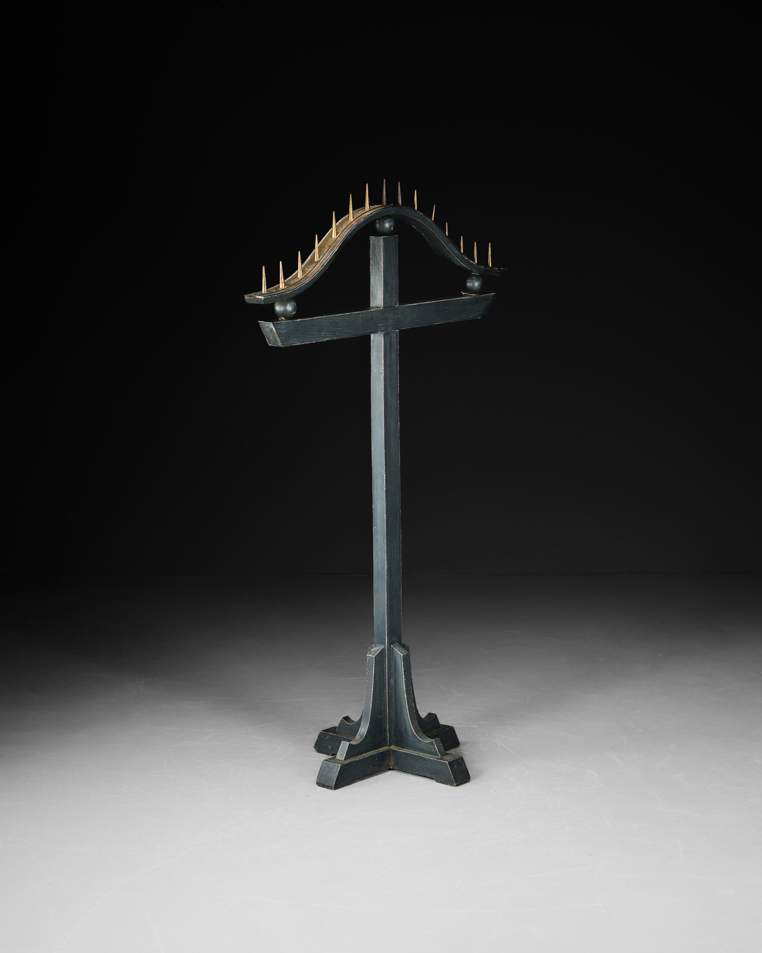 "Chandelier des Ténèbres" - Tenebrea Üçgen Mumluk - Görsel 2