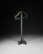 "Chandelier des Ténèbres" - Tenebrea Üçgen Mumluk - Kod 4299