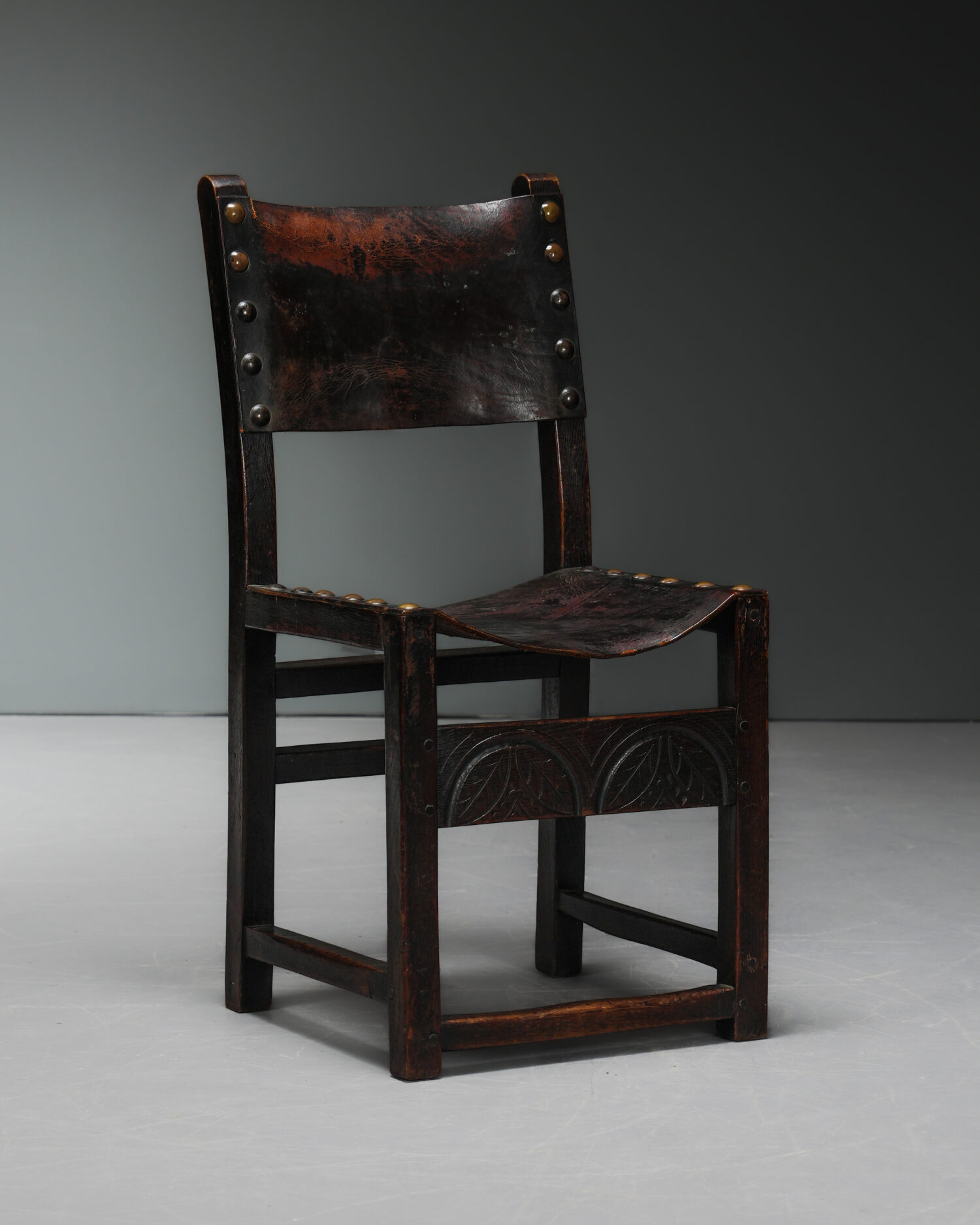 Perçinli Deri Sandalyeler - Dört Adet - Görsel 6